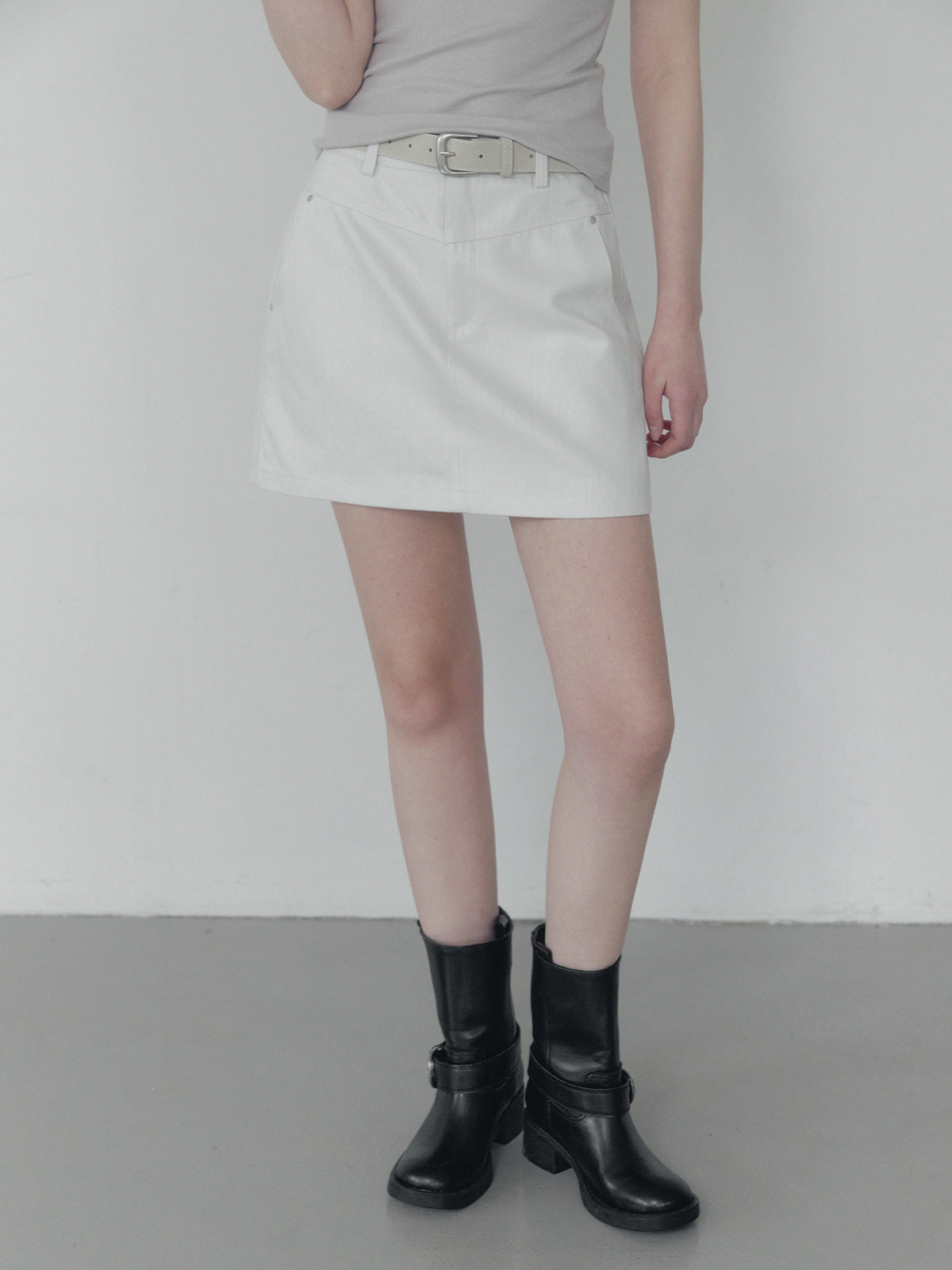 [TWEE] Jeden rivet panel cotton mini skirt (belt set)