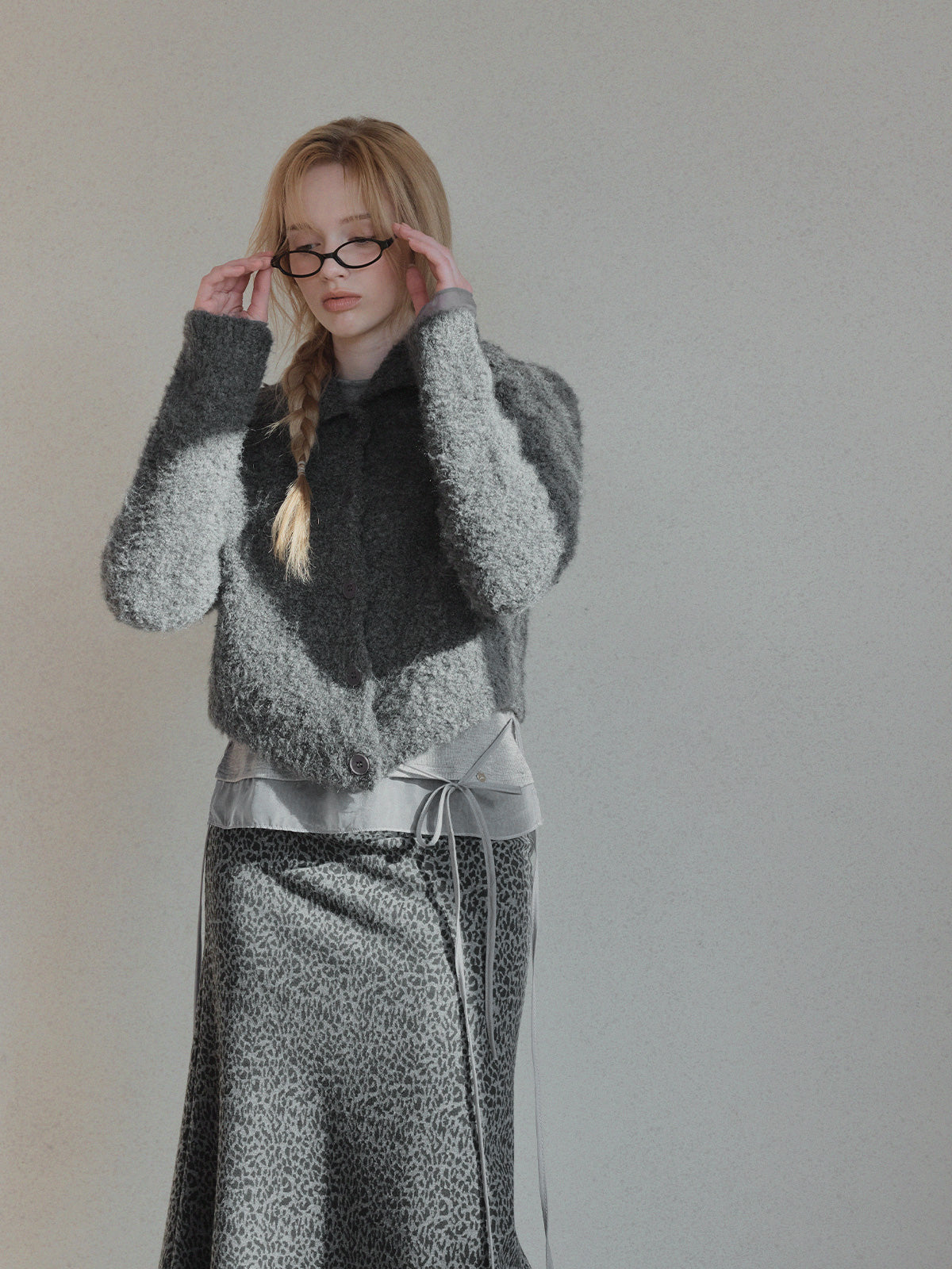 [TWEE] Cardigan in maglia a collo alto Qupit Boucle