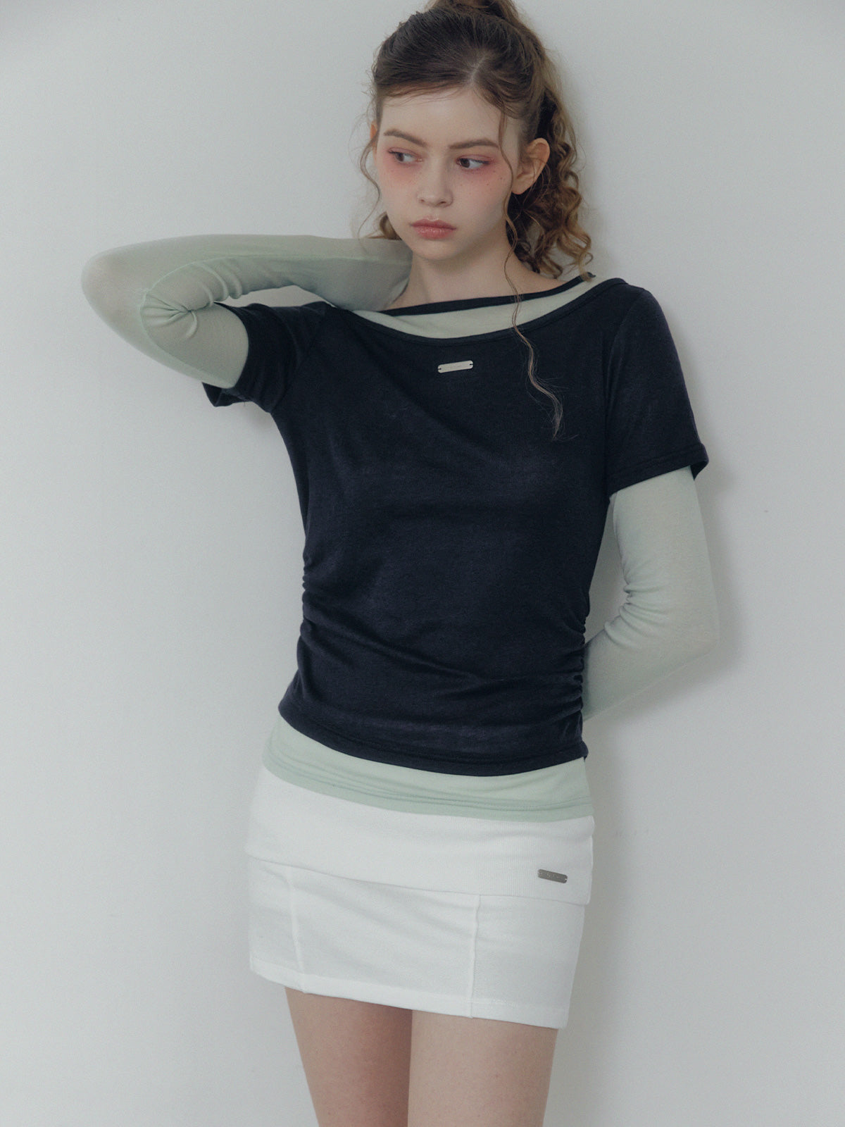 [TWEE] Lett contrast layered shirring long sleeve t-shirt
