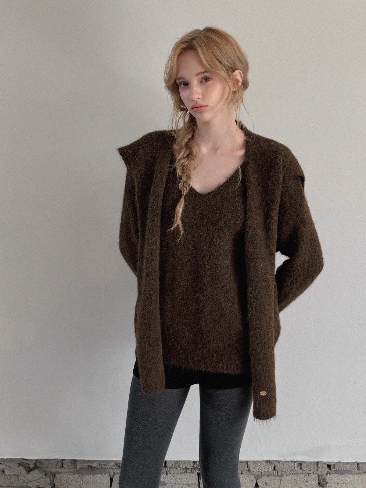 [TWEE] Noun V-Neck Loose-Fit Knit (with Wrap)