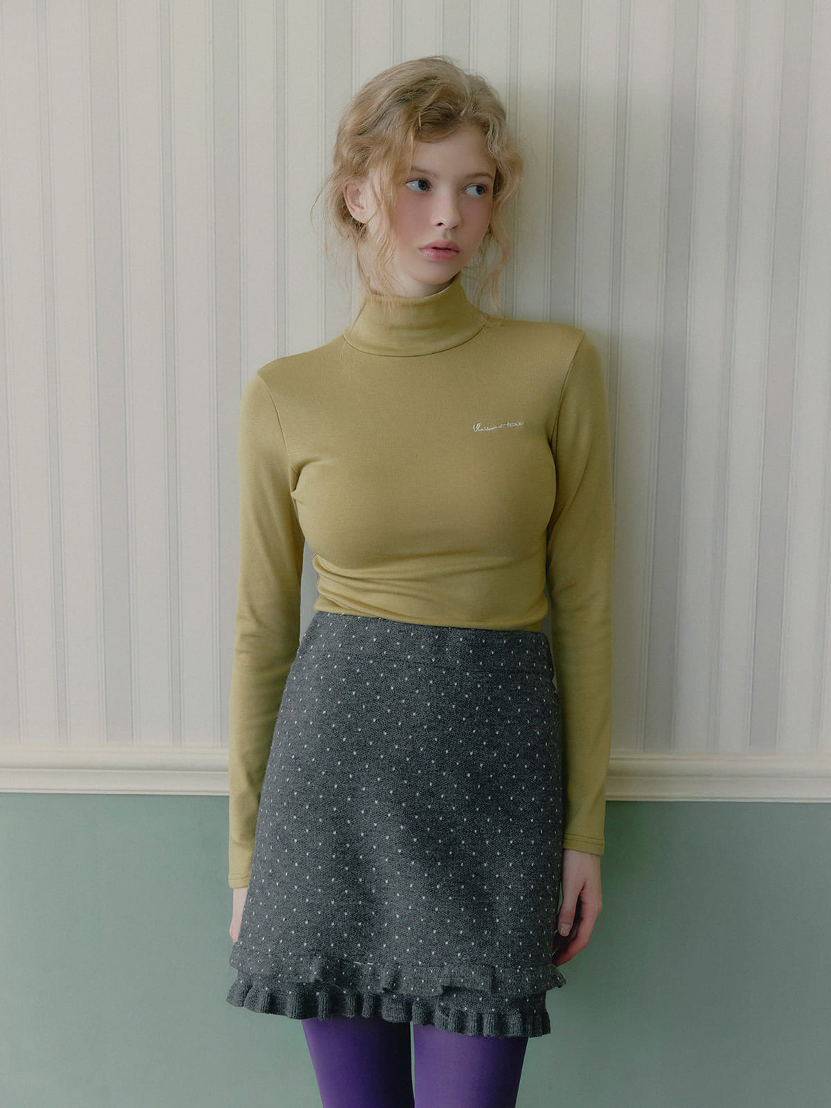 [TWEE] Blen besticktes Fleece-Turtleneck-Shirt