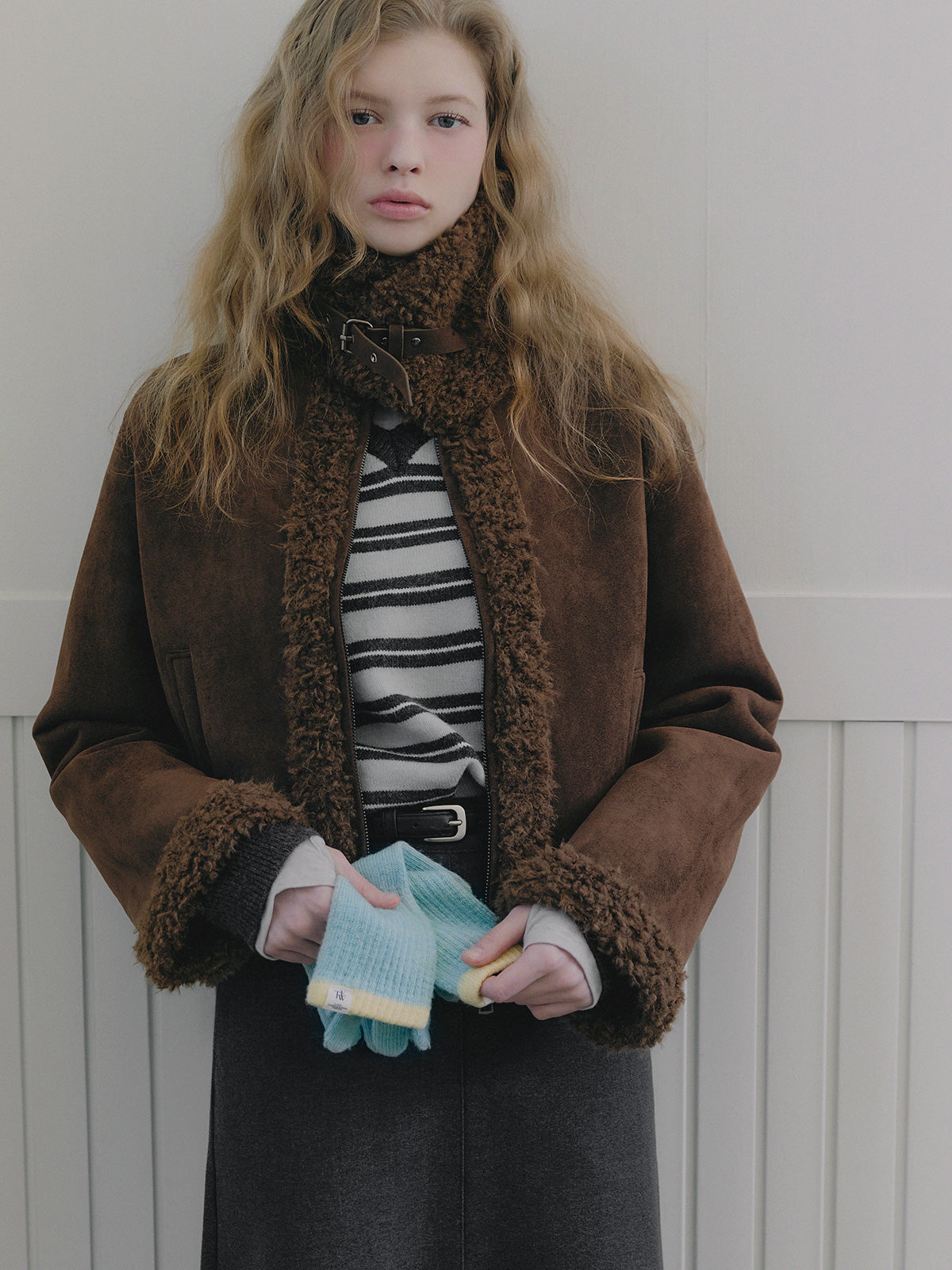 [TWEE] Bear Collar Short Shearling Jumper