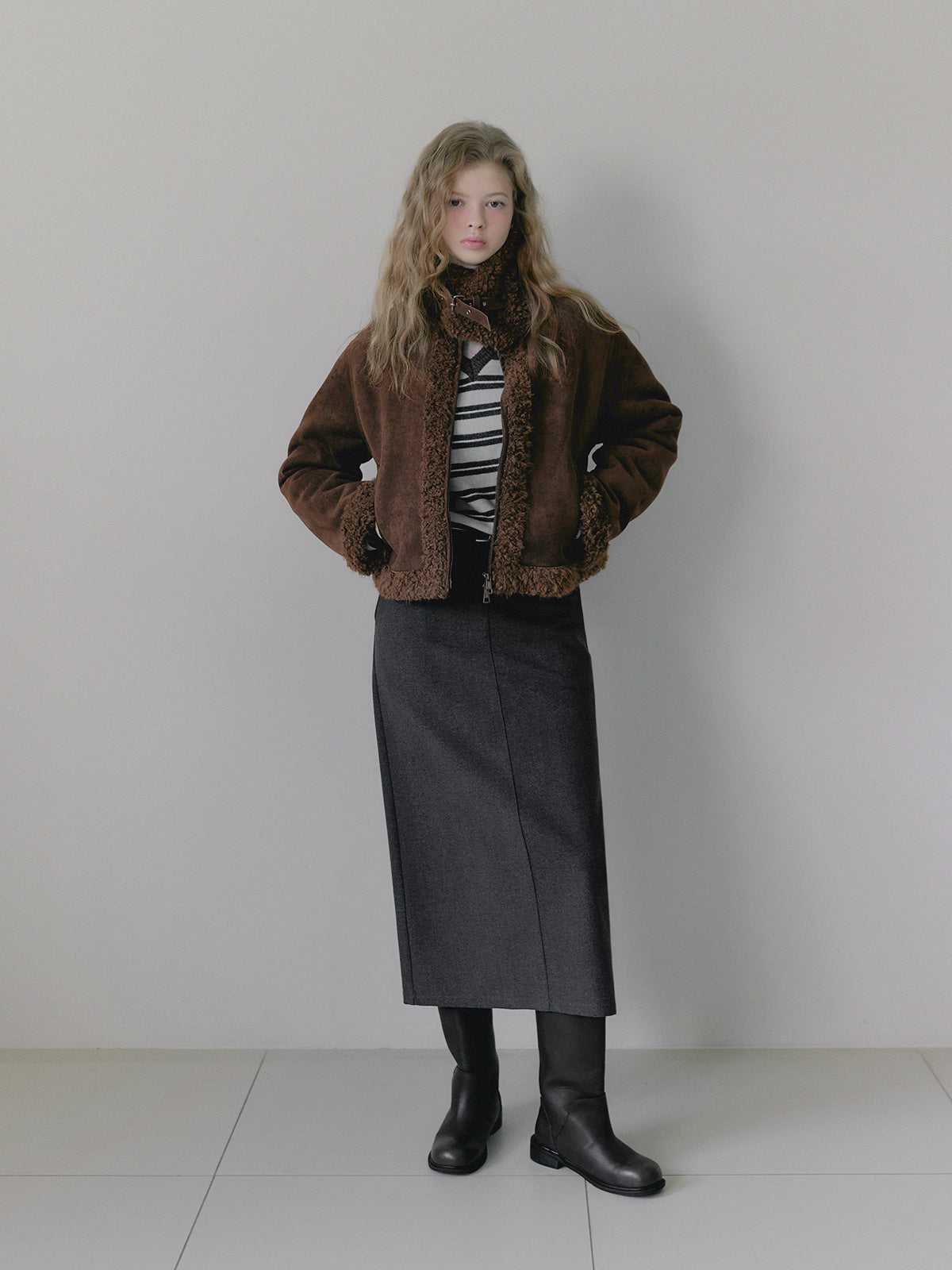 [TWEE] Bear Collar Short Shearling Jumper