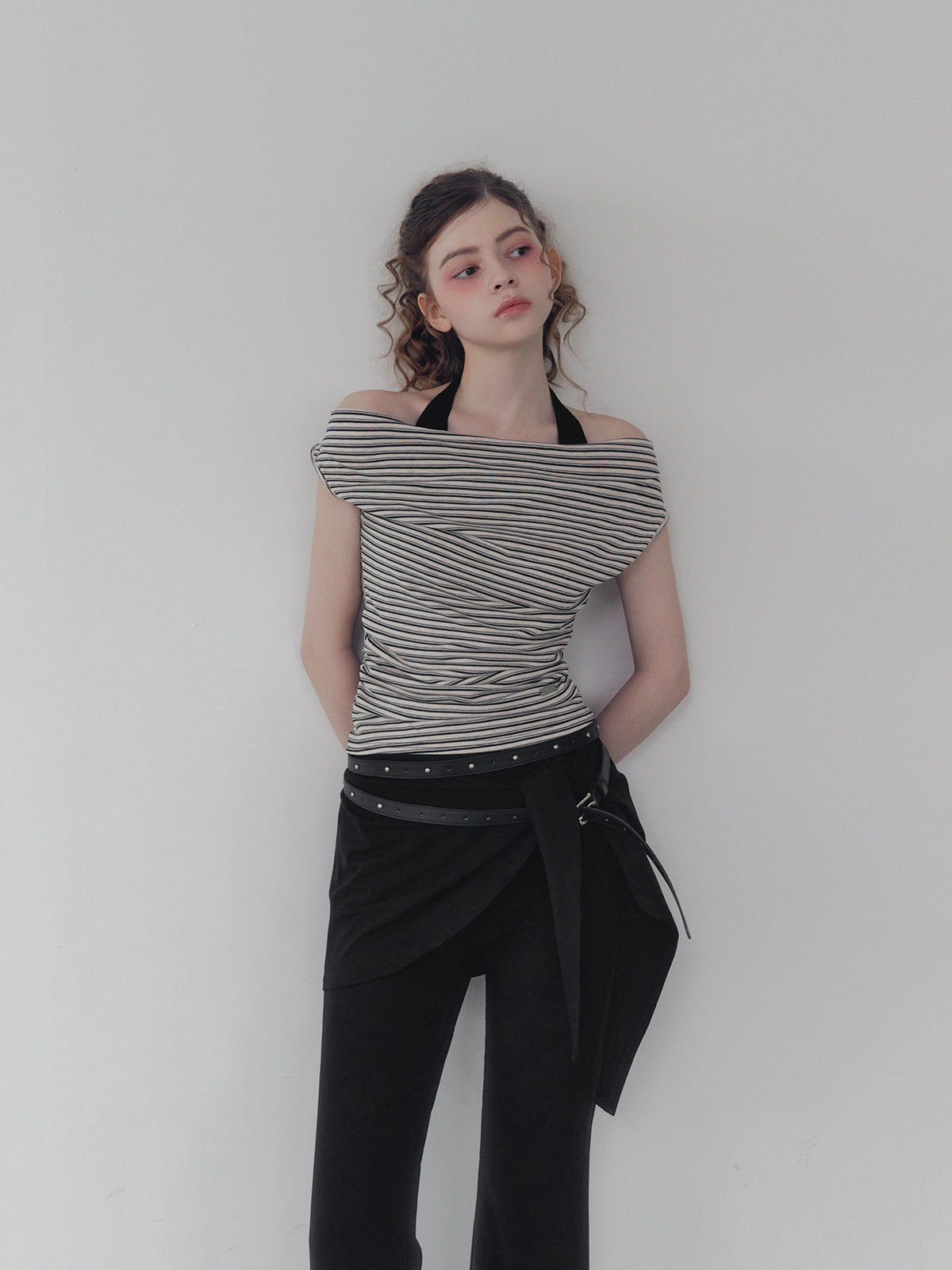 [TWEE] Edlen Halter Layered T-Shirt