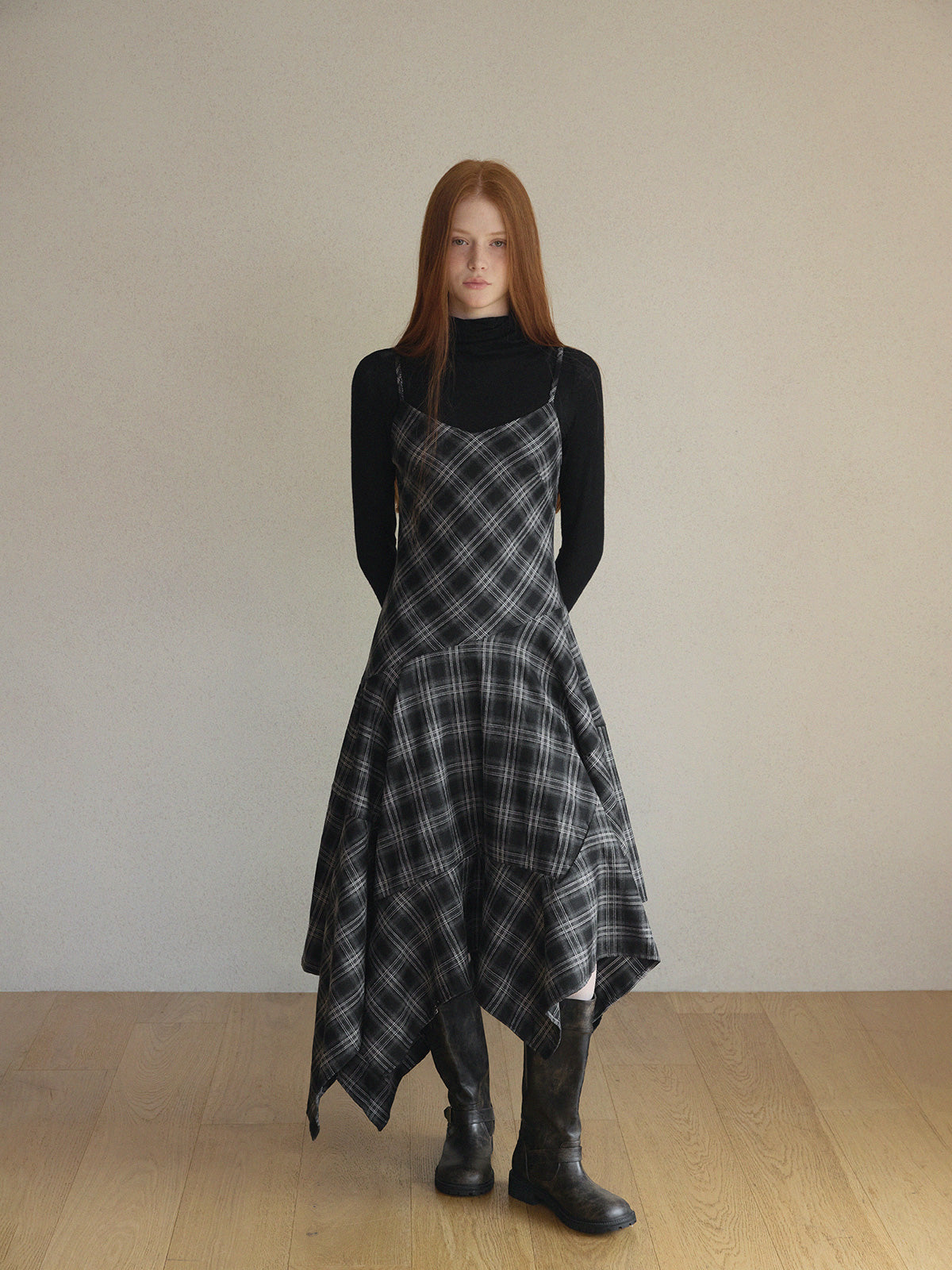 【TWEE】Drea Check Asymmetrical Sleeveless Long Dress