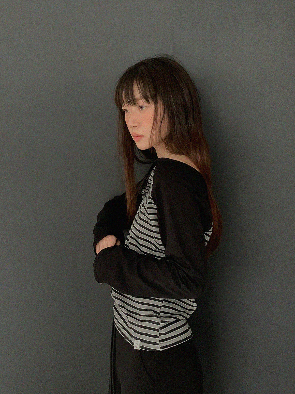 [TWEE] Mono button striped color-block long-sleeve T-shirt