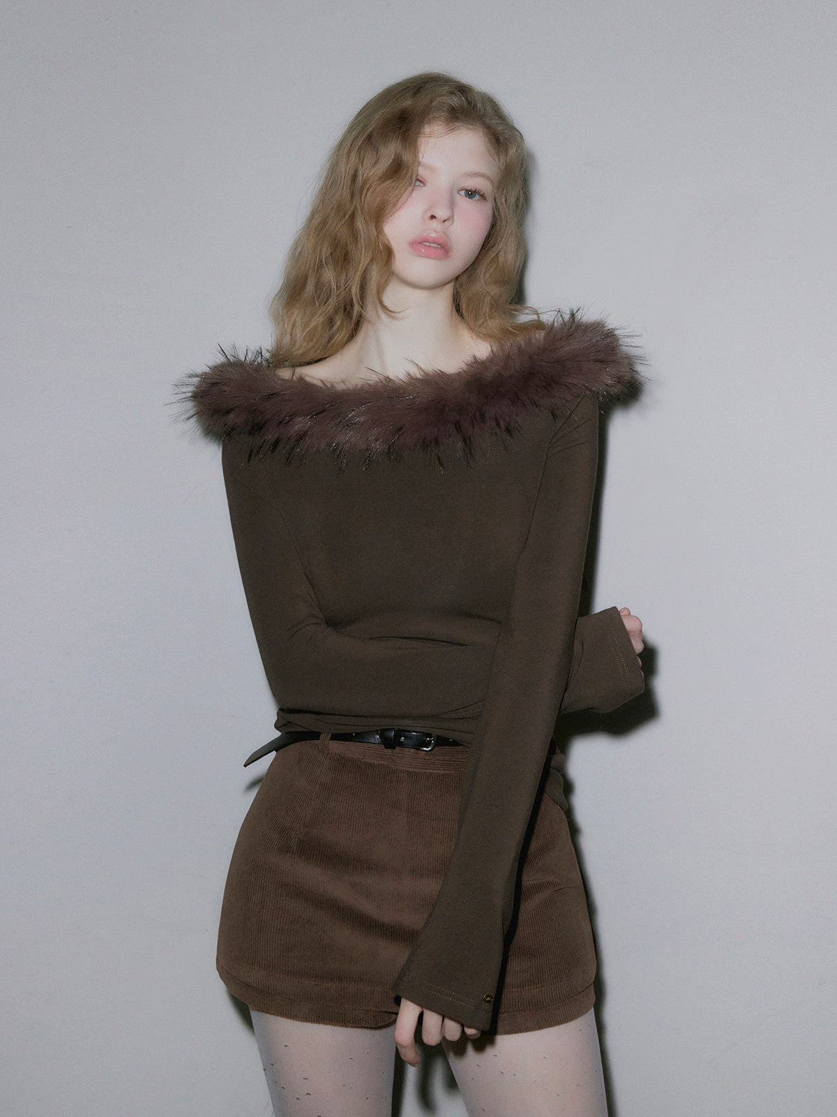 [TWEE] Litto fur shirring off-shoulder long-sleeve top