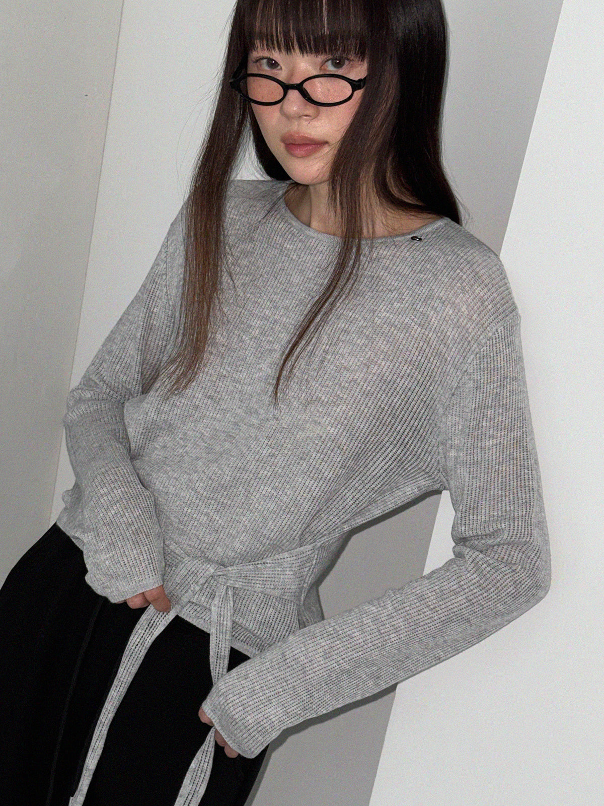 [TWEE ]Tuna eyelet strap long-sleeve knit