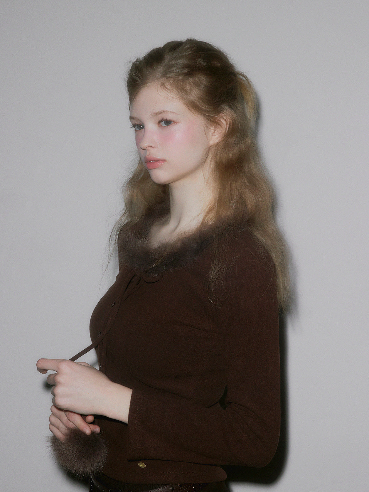 [TWEE] Vinz Fur Pom Long-Sleeve Tee