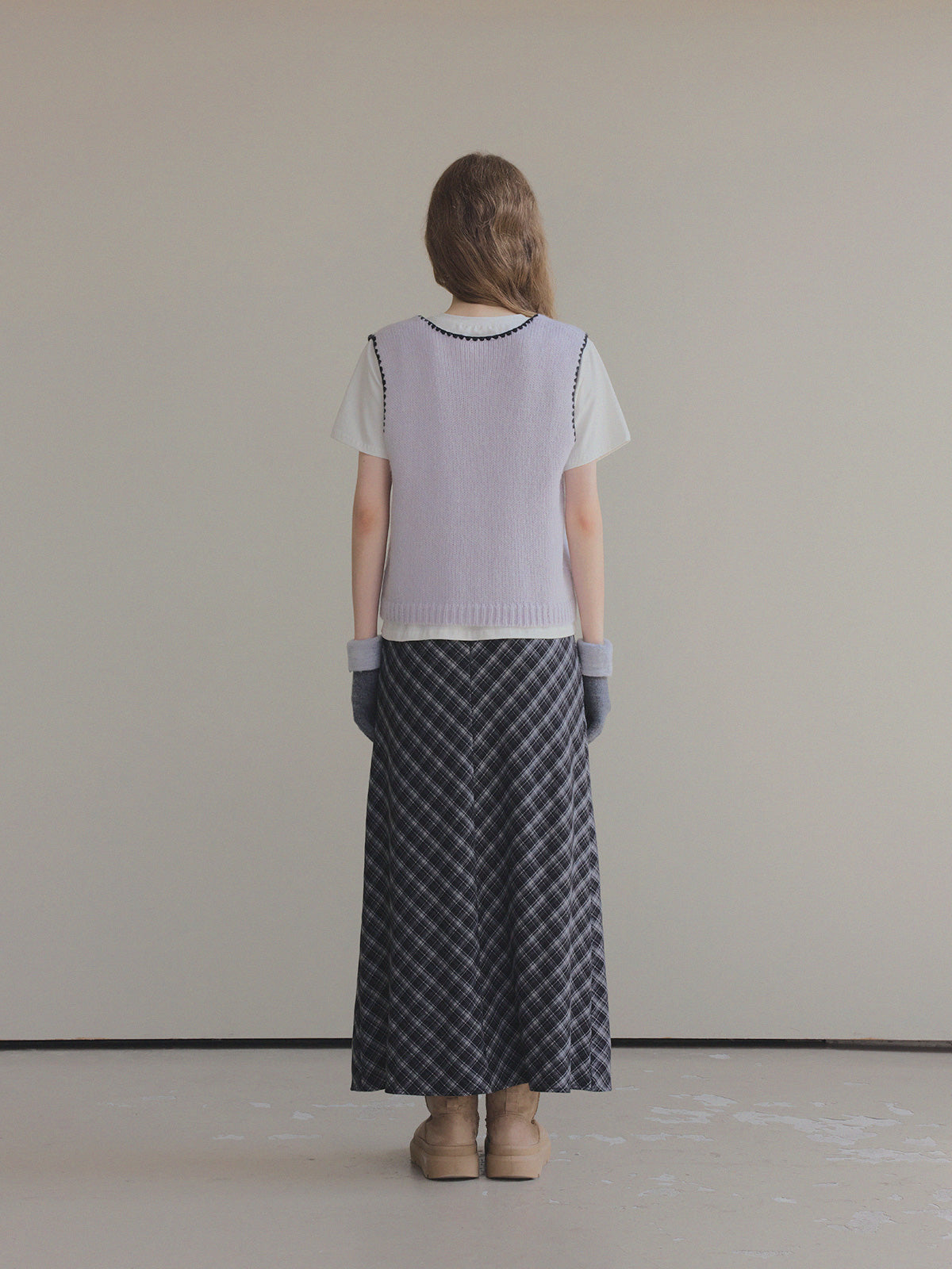 【TWEE】Pfund Color-Block Strap Flower Knit Vest