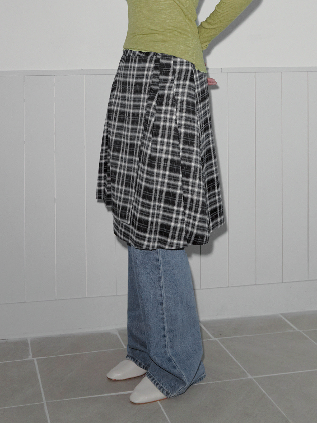 [TWEE] Noha Check Pleated Midi Wrap Skirt