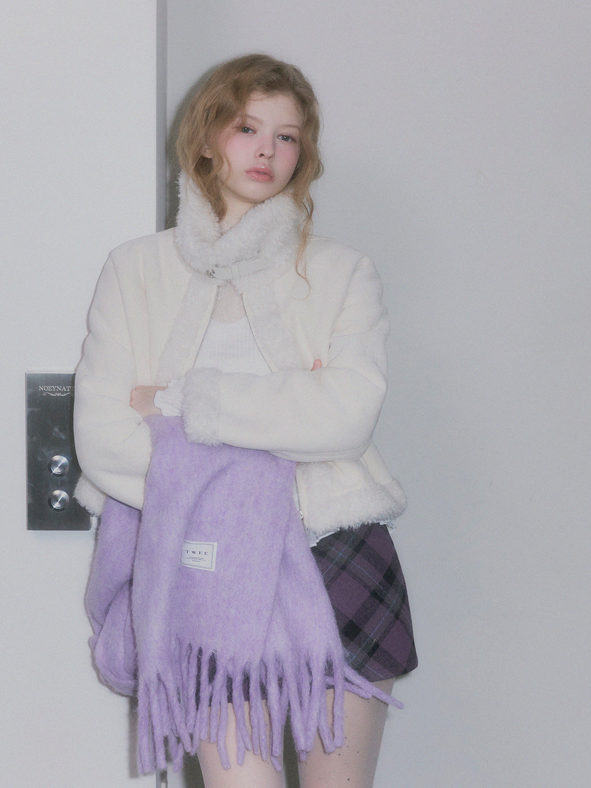 [TWEE] Bear Collar Short Shearling Jumper