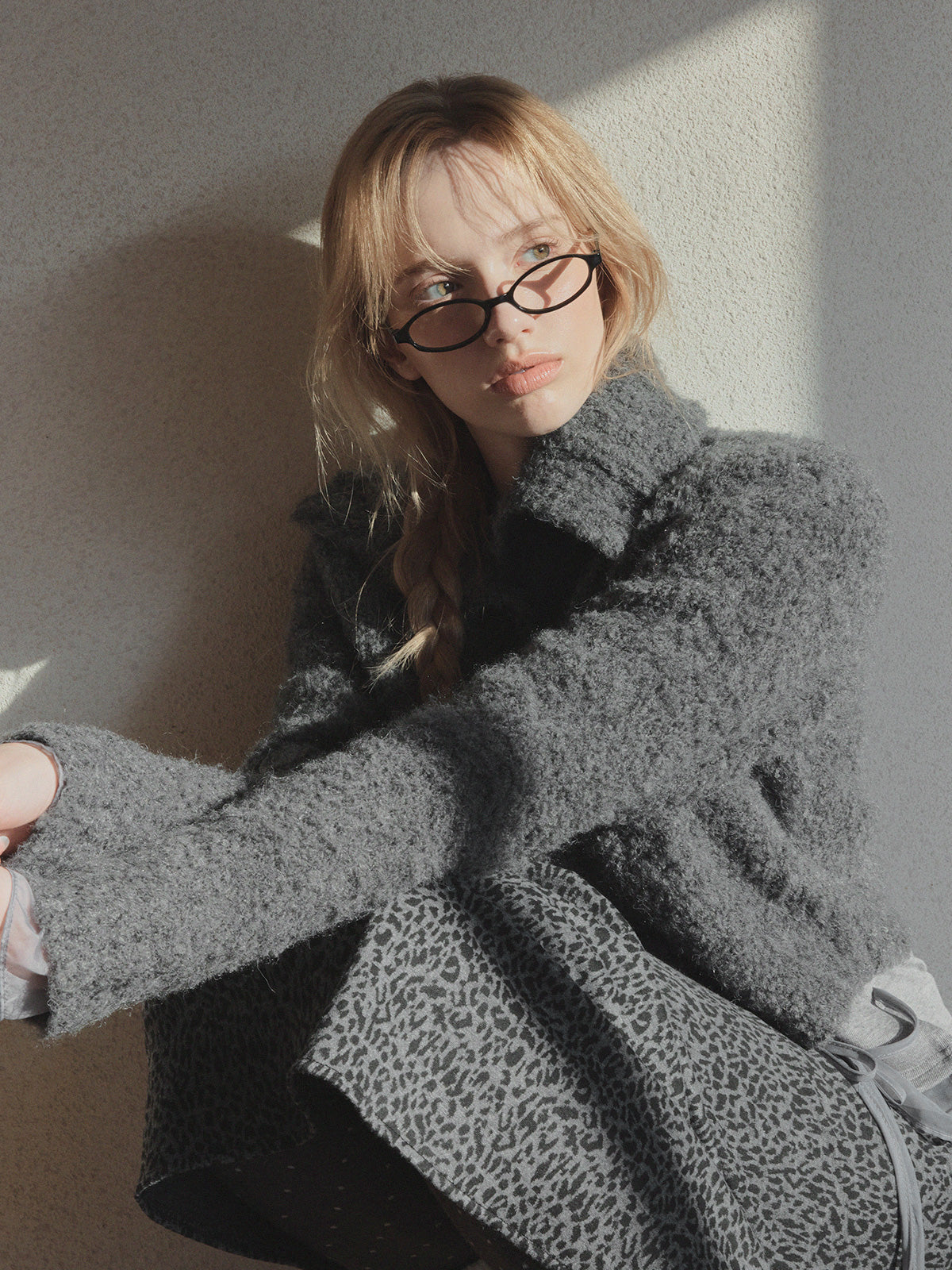 [TWEE] Cardigan in maglia a collo alto Qupit Boucle