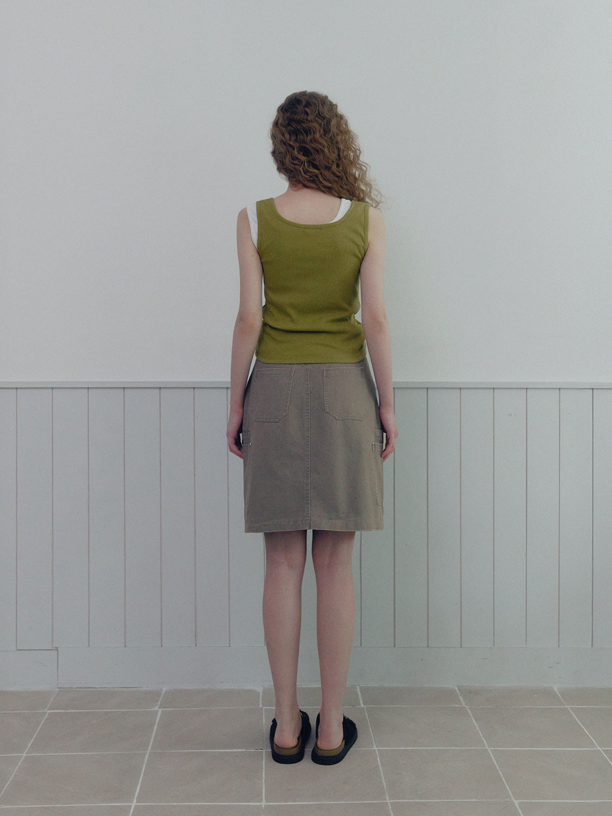 [TWEE] Perkin Ribbed Button Sleeveless Top