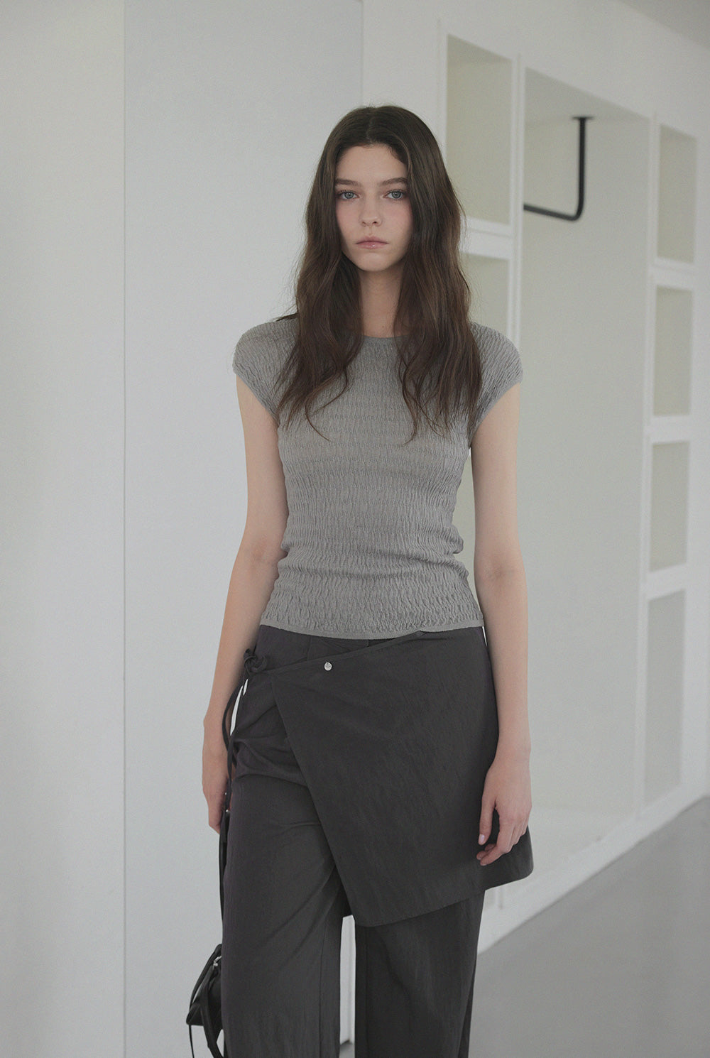 [TWEE] T-shirt plissettata Morini con spacco posteriore