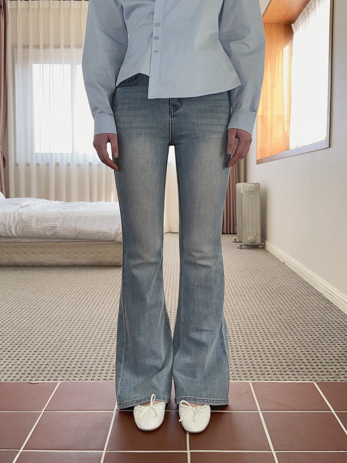 [TWEE] Kisha Vintage Washed Bootcut Denim Pants