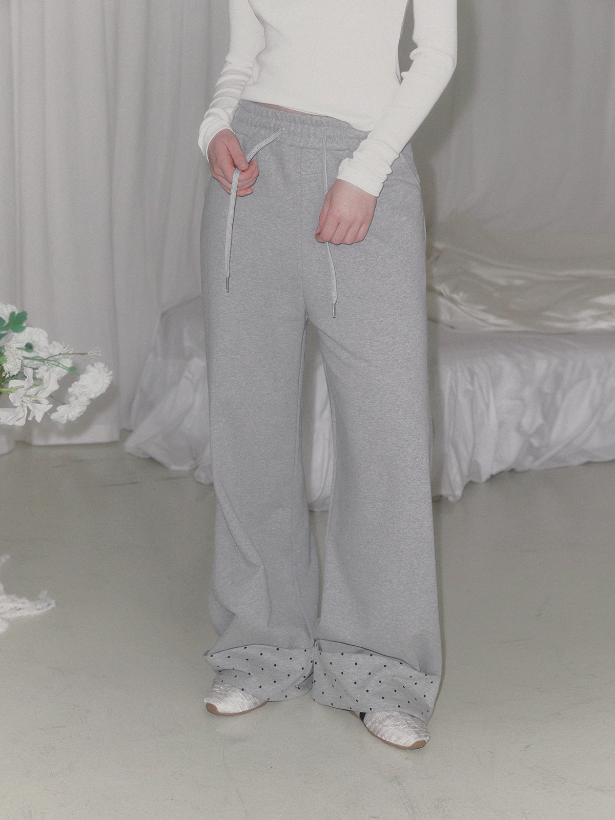 [TWEE] Velco Dot Roll-Up Long Sweatpants