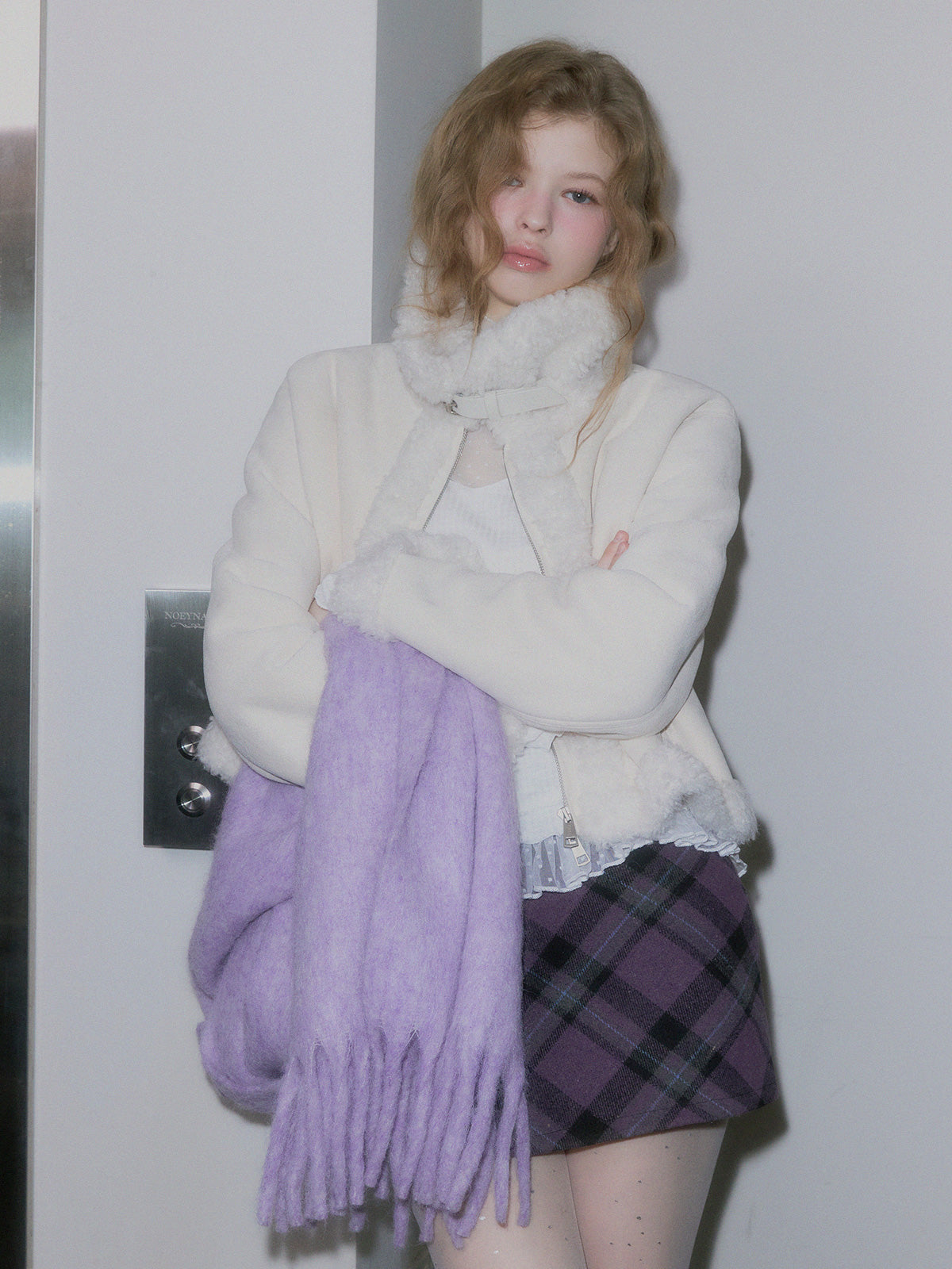 [TWEE] Netin V-Neck Shirred Long Sleeve Tee