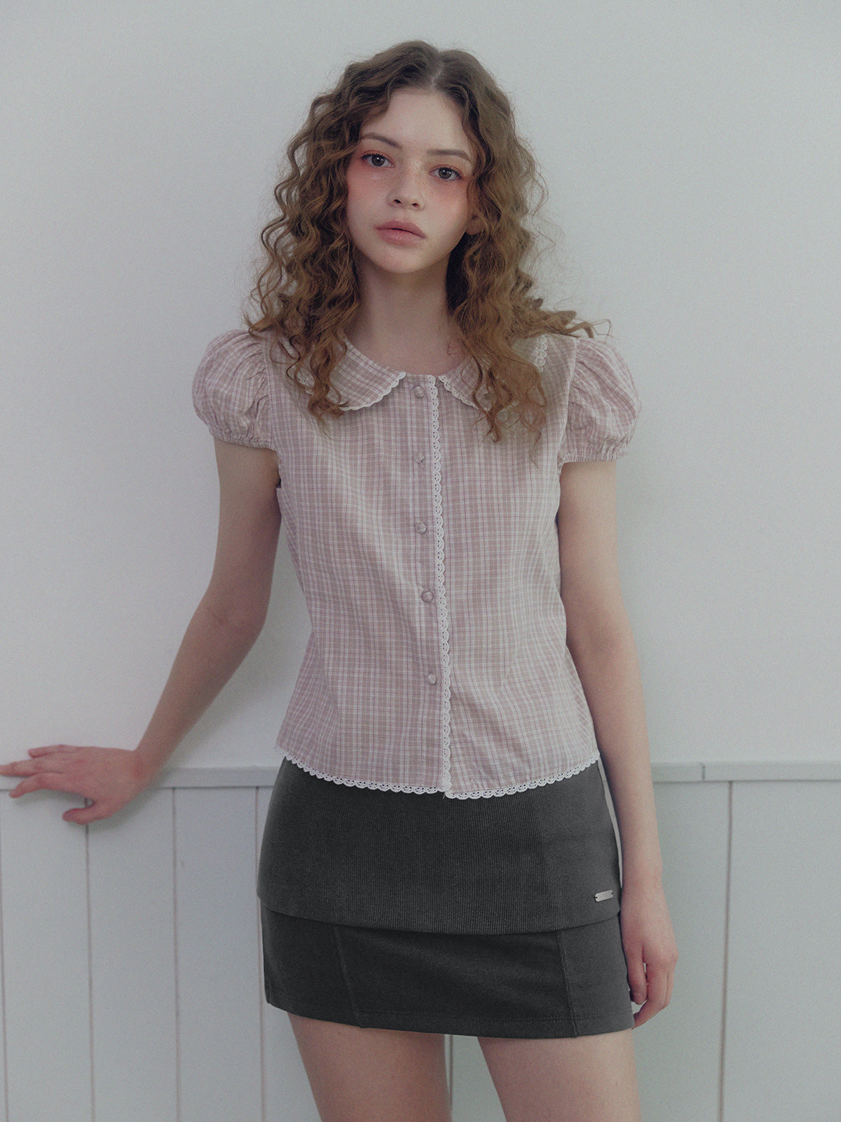 [TWEE] Belsi round collar pattern short sleeve blouse