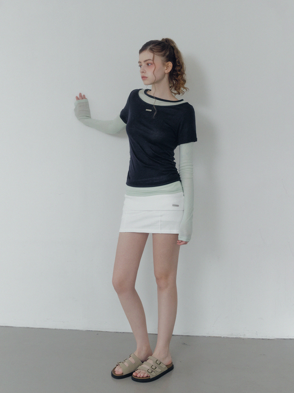 [TWEE] Lett contrast layered shirring long sleeve t-shirt