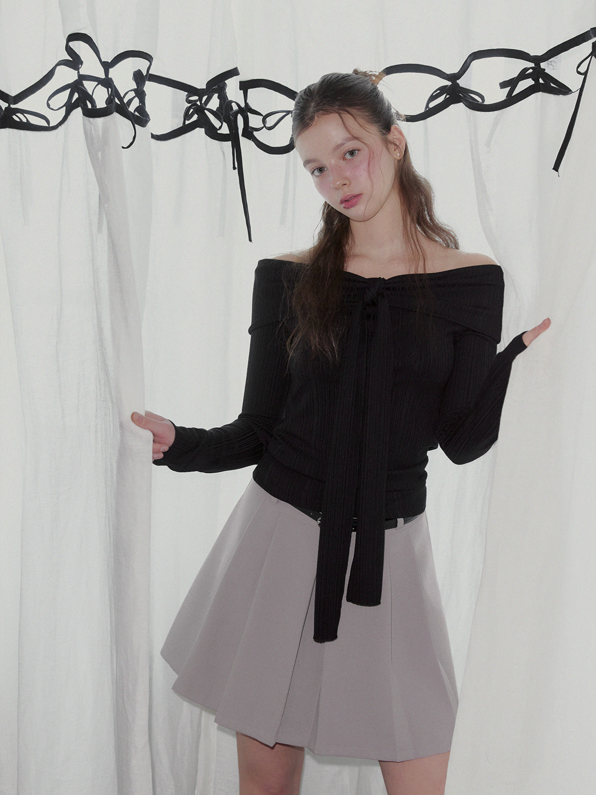 [TWEE] Riden Off-Shoulder Long Sleeve Tee (Strap Set)