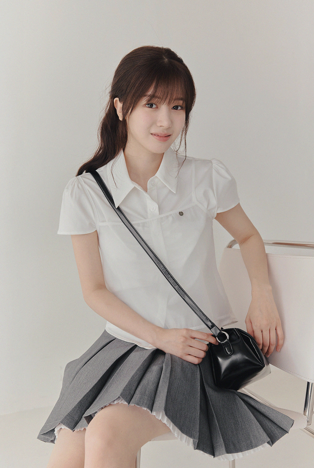 [TWEE] Faden Shirring Cap Sleeve Bluse
