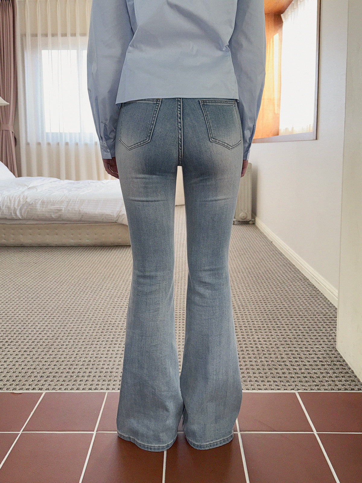 [TWEE] Kisha Vintage Washed Bootcut Denim Pants