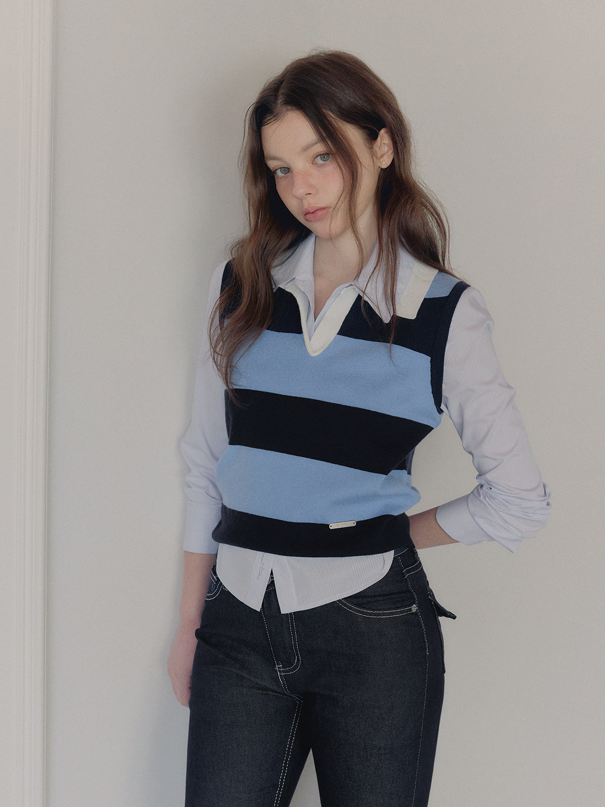 [TWEE] Curtin领条纹撞色无袖针织衫