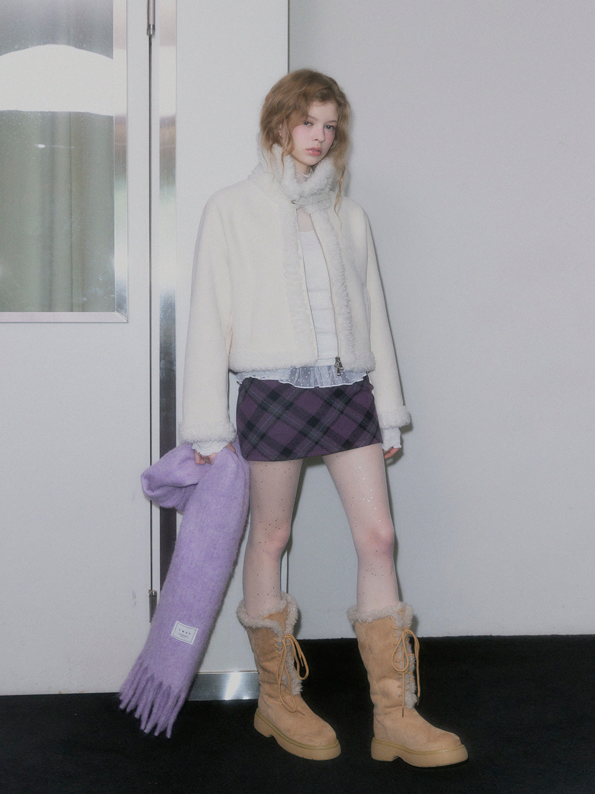 [TWEE] Bear Collar Short Shearling Jumper