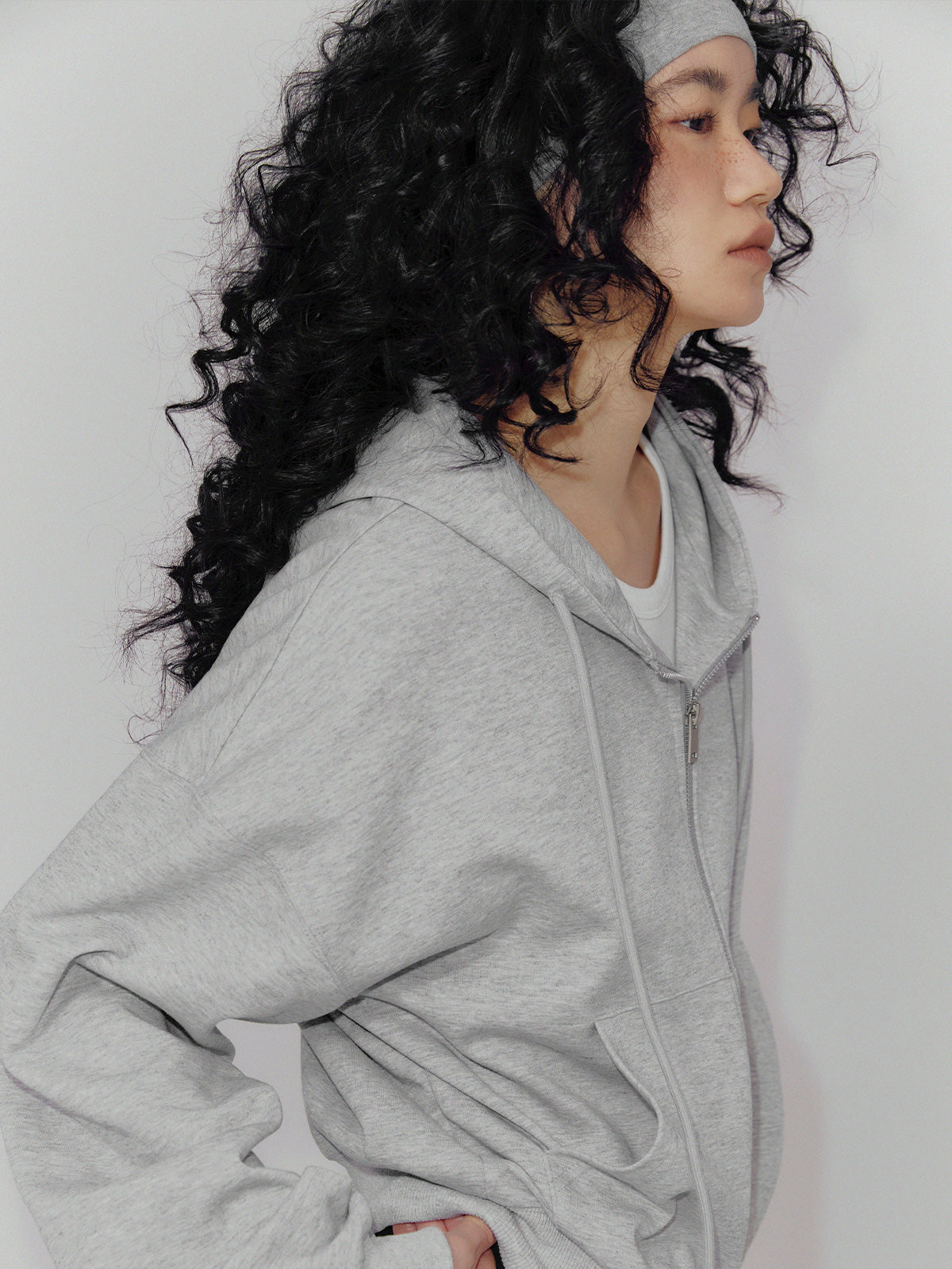 [TWEE] Alden Basic Long-Sleeve Hood Zip-Up