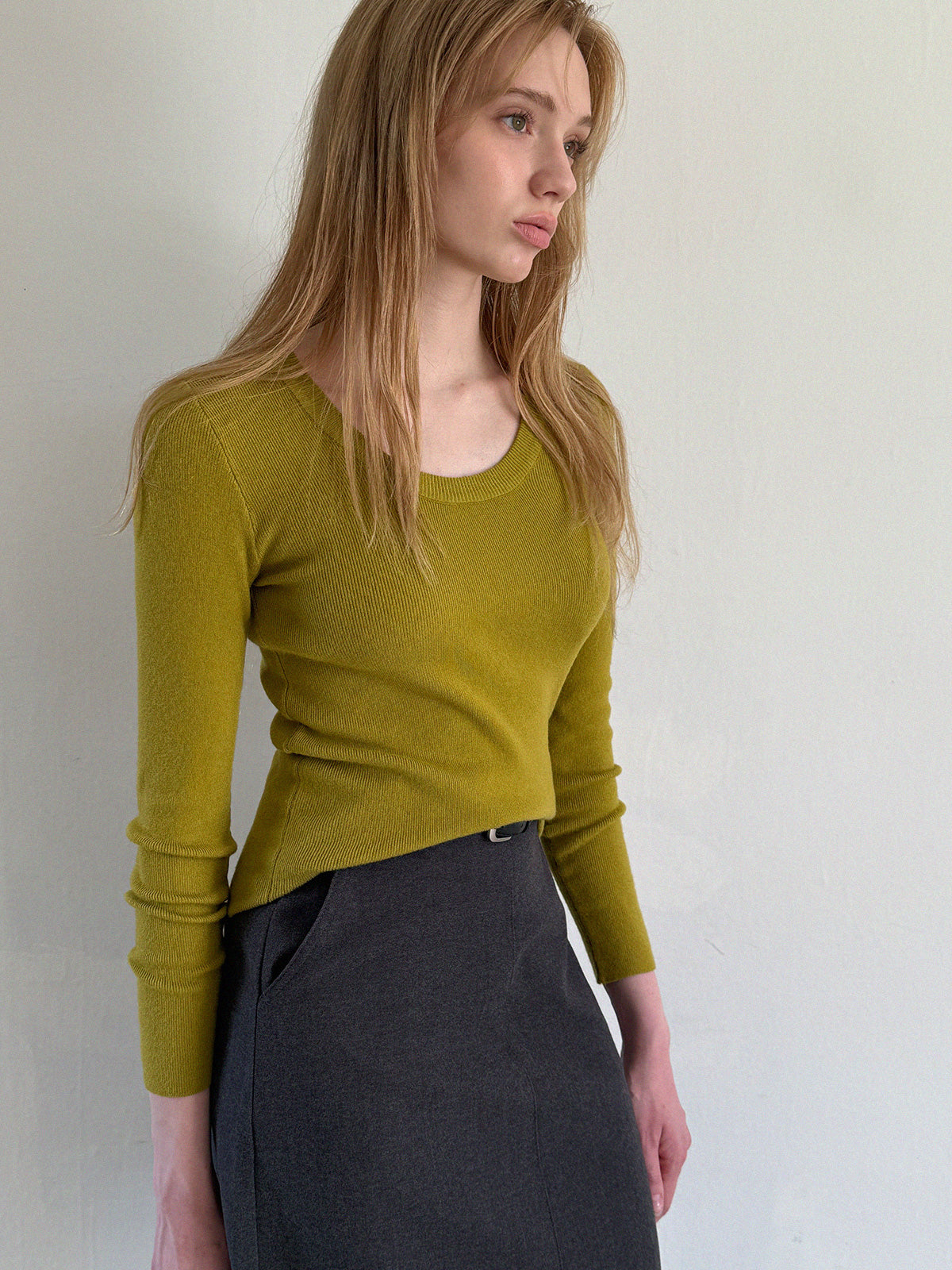 [TWEE] Tion Basic U-Ausschnitt Langarm Strick