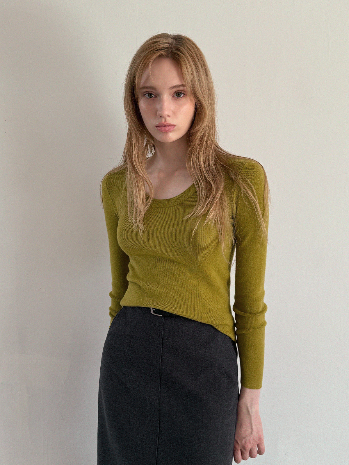 [TWEE] Tion Basic U-Ausschnitt Langarm Strick