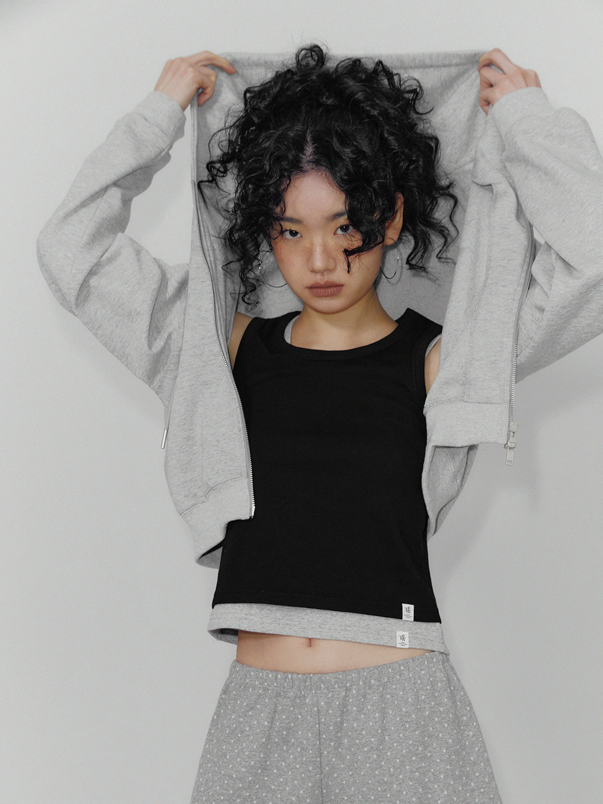 [TWEE] Pratt Basic U-Neck Crop Sleeveless