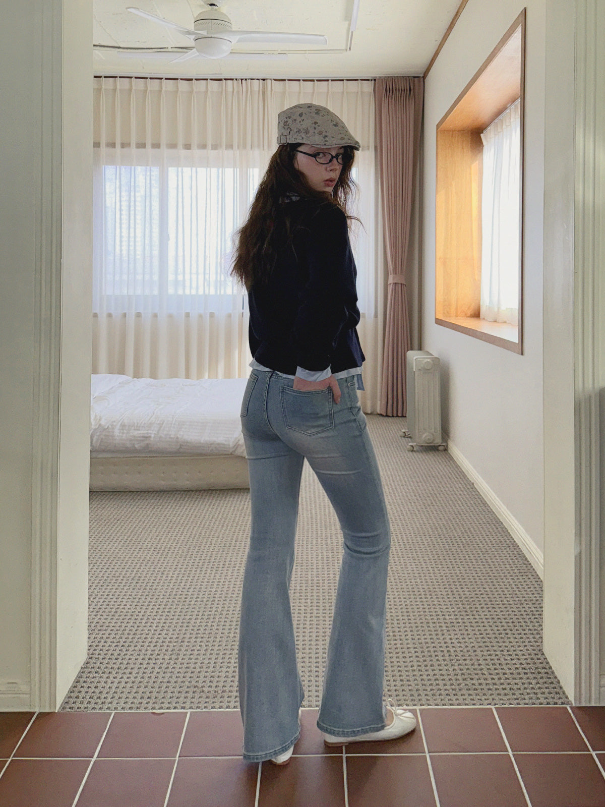 [TWEE] Kisha Vintage Washed Bootcut Denim Pants
