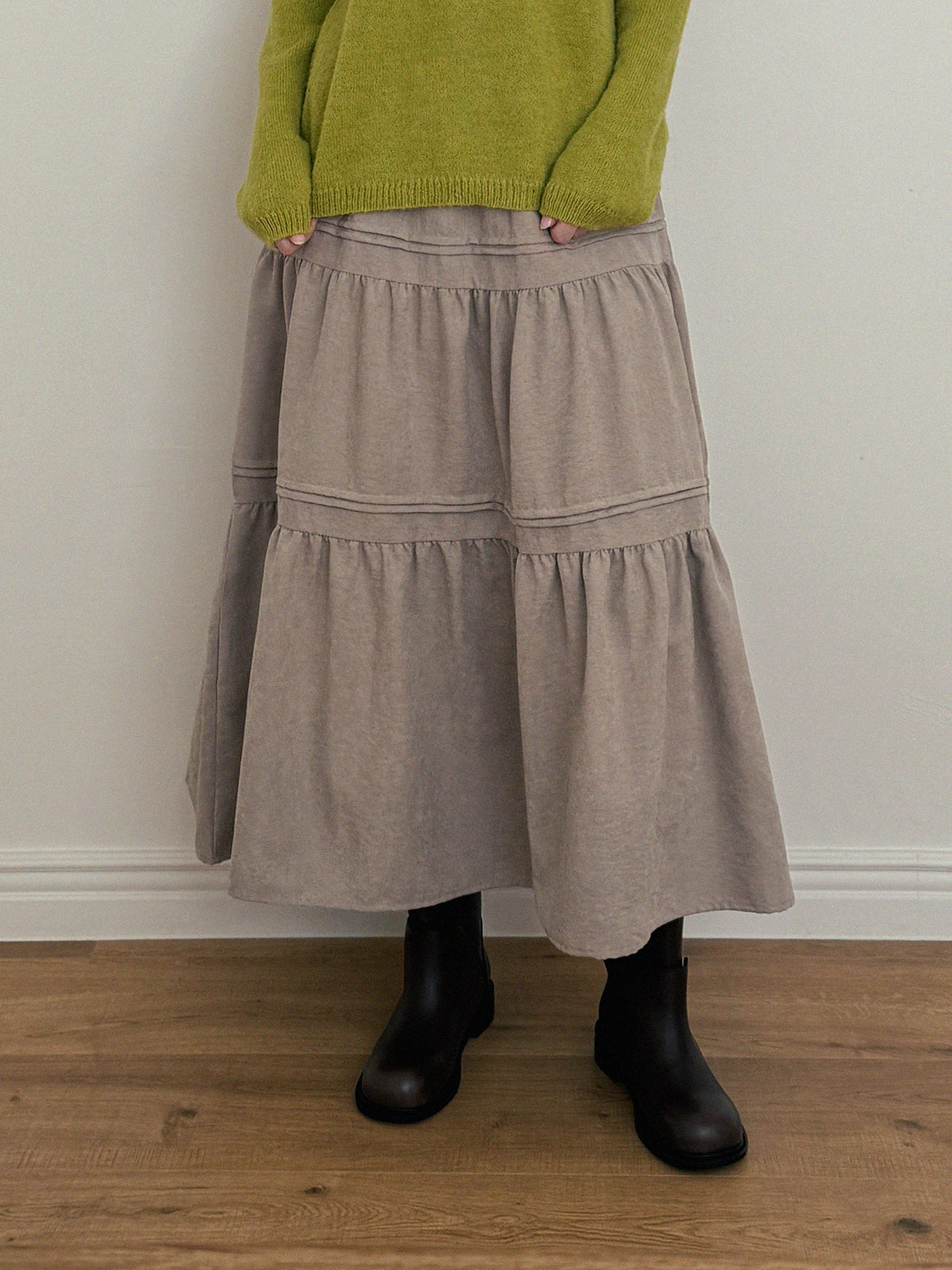[TWEE] Roer Suede Frill Long Skirt