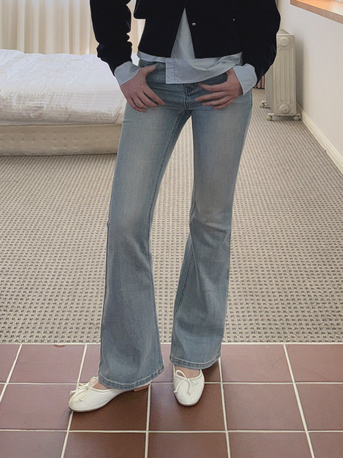 [TWEE] Kisha Vintage Washed Bootcut Denim Pants