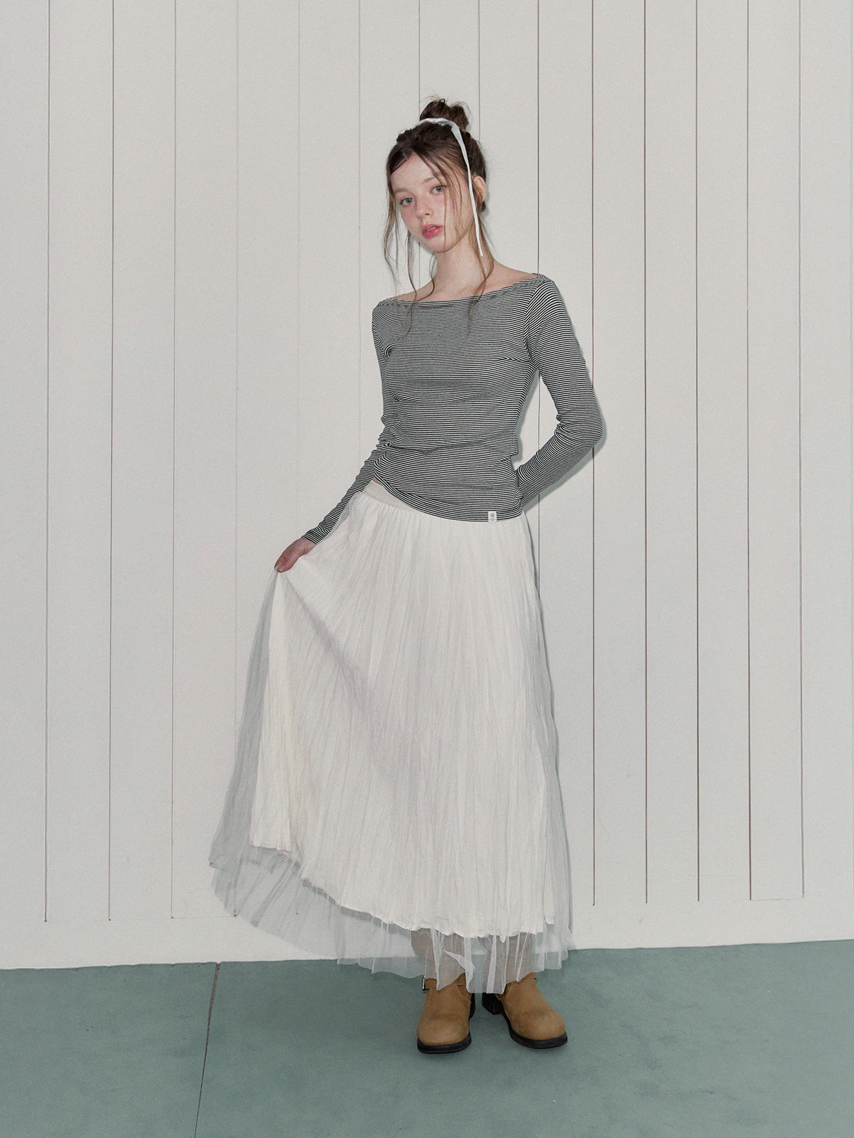 [TWEE] Musen Stripe Off-Shoulder Long Sleeve Tee