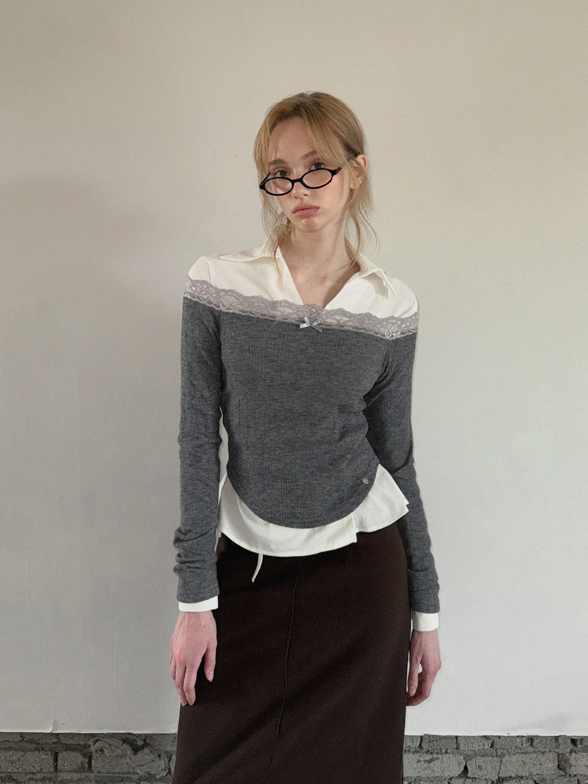 [TWEE] Nize Spitzen-Lochmuster Off-Shoulder Langarmshirt