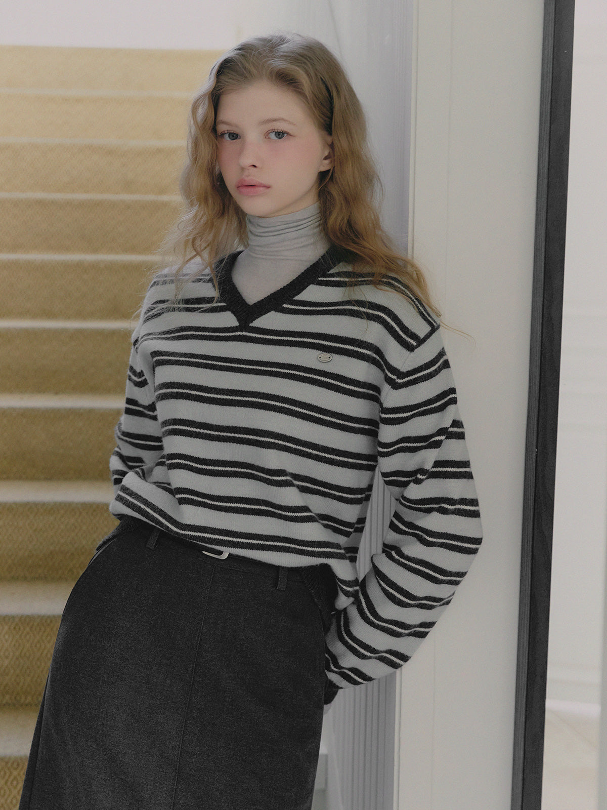 [TWEE] Coder Stripe V-Ausschnitt Stricktop