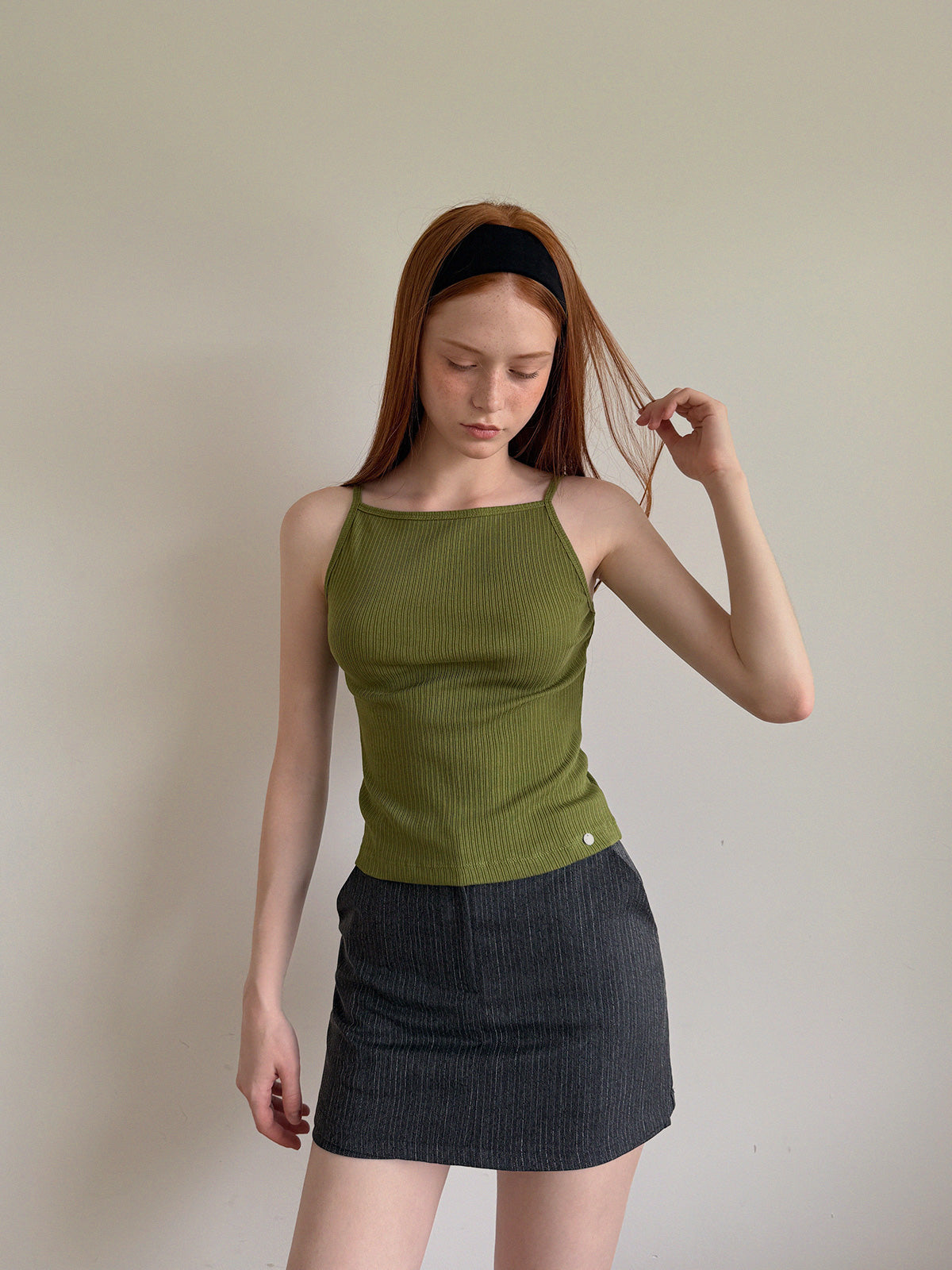 [TWEE] Urild Boat Neck Sleeveless Top