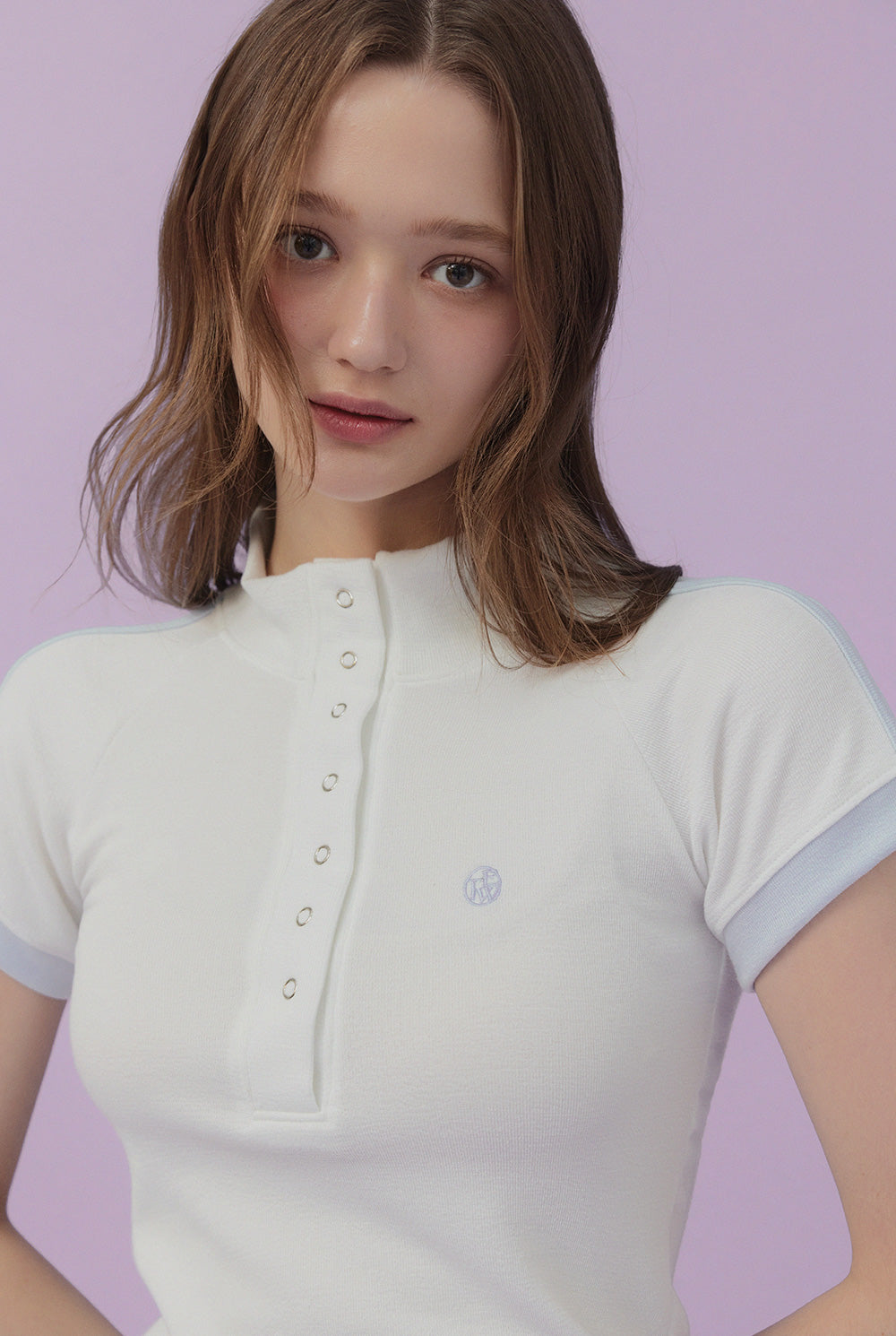 [TWEE] Conte Button Kurzarm-T-Shirt