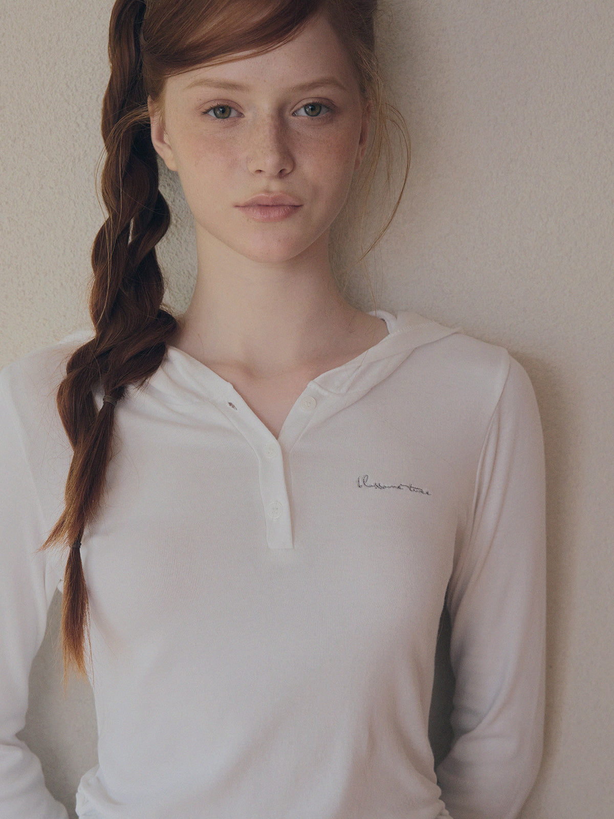 [TWEE] Melb Embroidered Shirring Hoodie