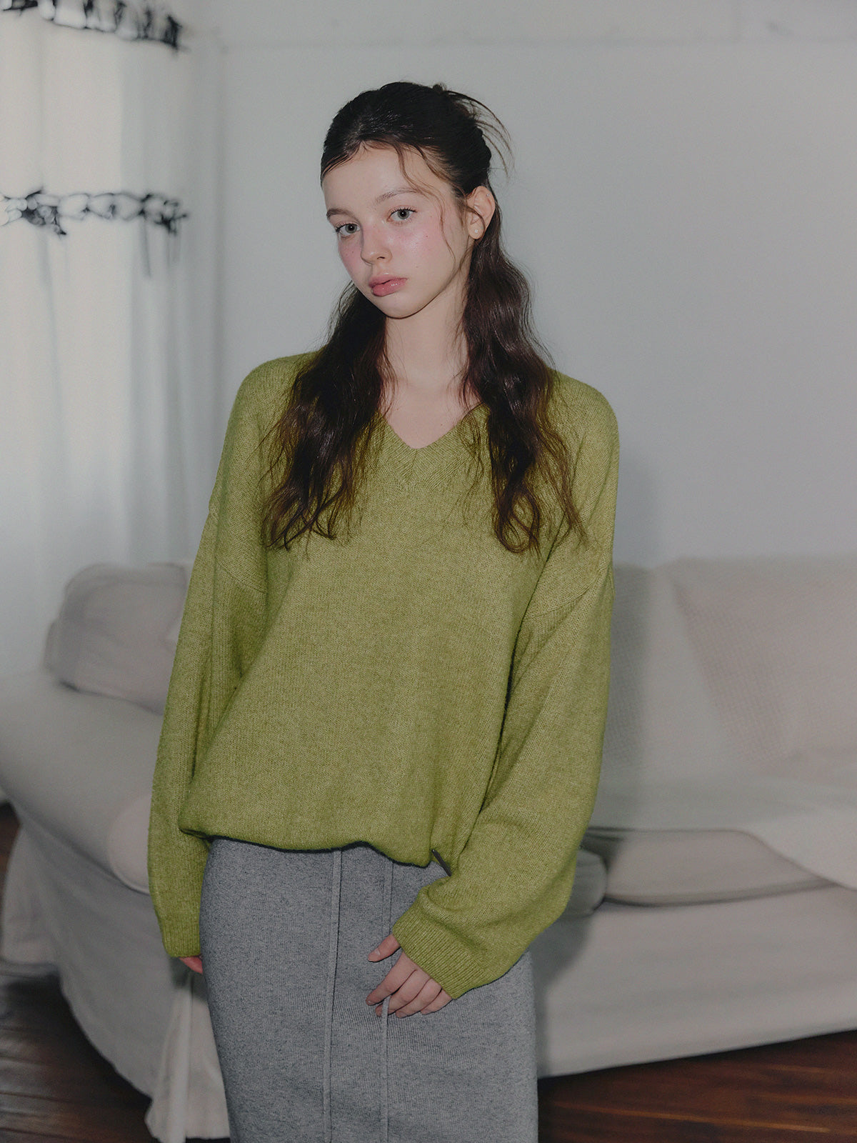 [TWEE] Lennon V-Neck Balloon Sleeve Loose Knit
