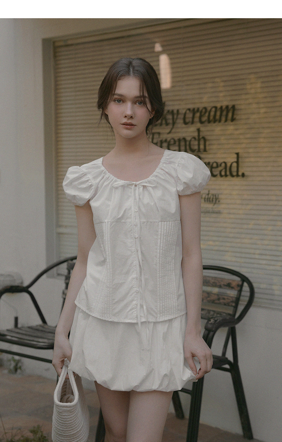 [TWEE] Euphoria puff short sleeve blouse