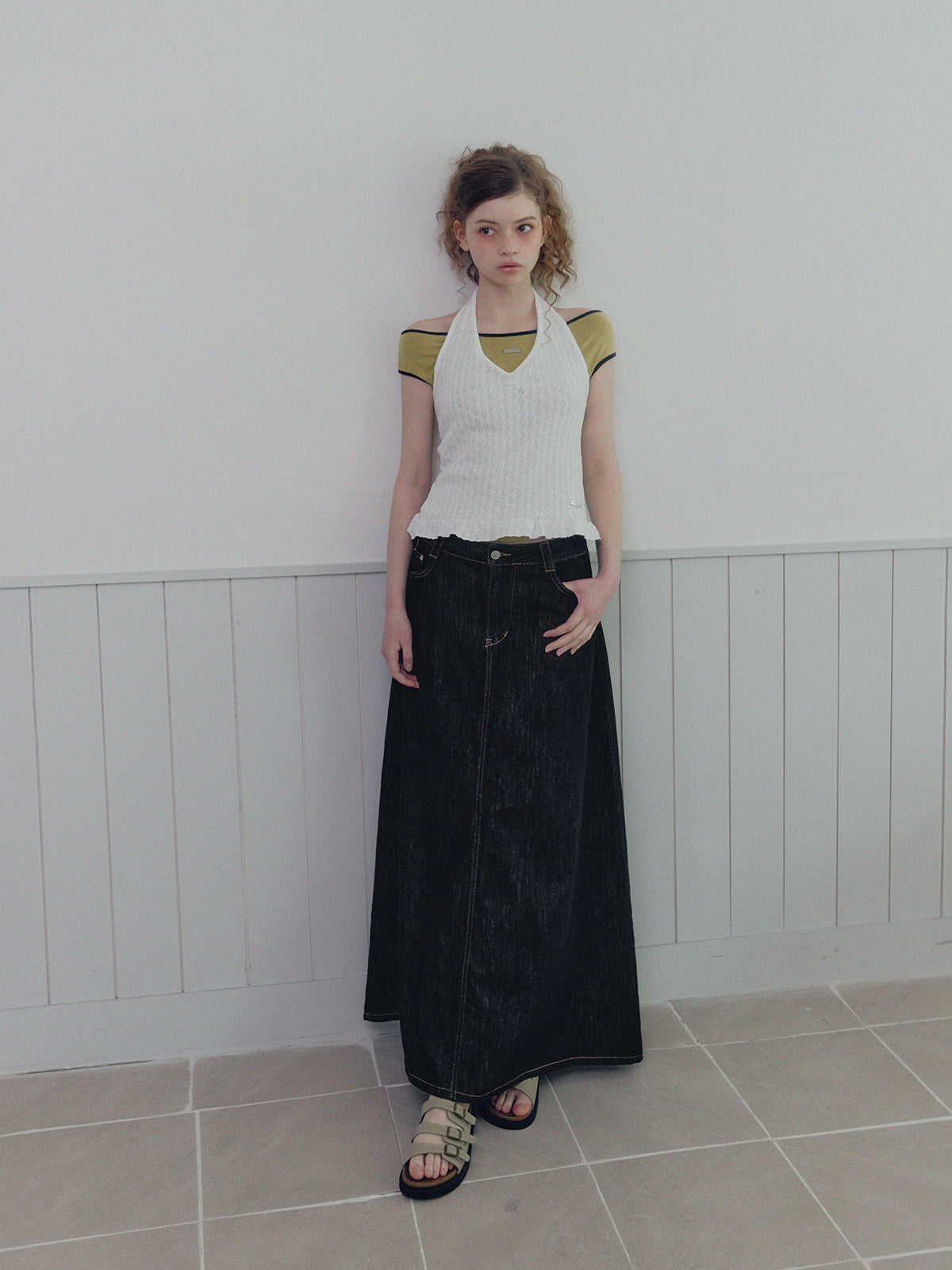 [TWEE] Bonin Jacquard Halter Sleeveless Top