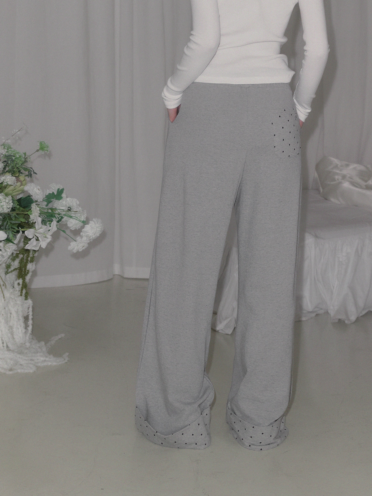 [TWEE] Velco Dot Roll-Up Long Sweatpants