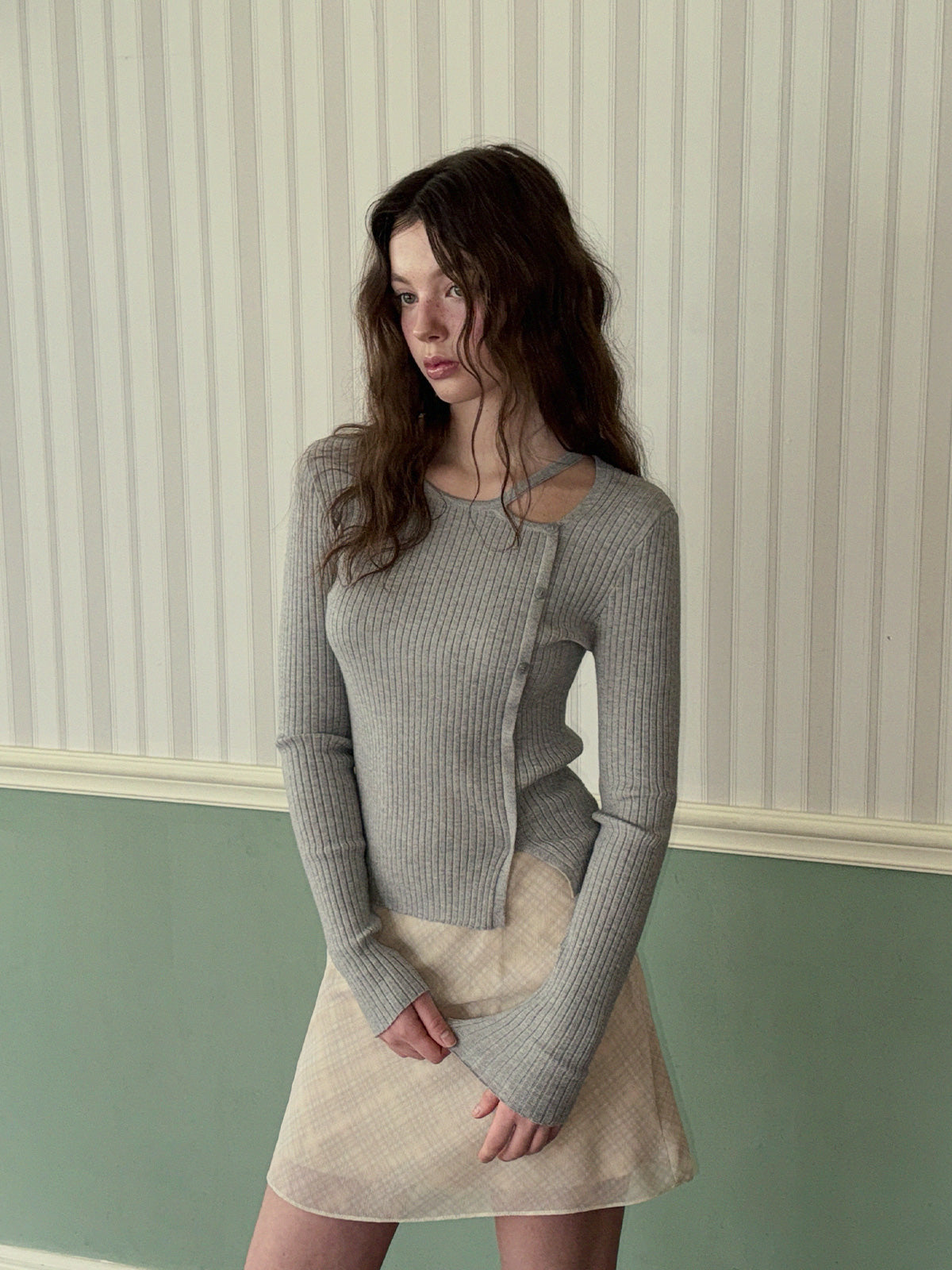 [TWEE] Marlon Asymmetrical Slit Button Long Sleeve Knit