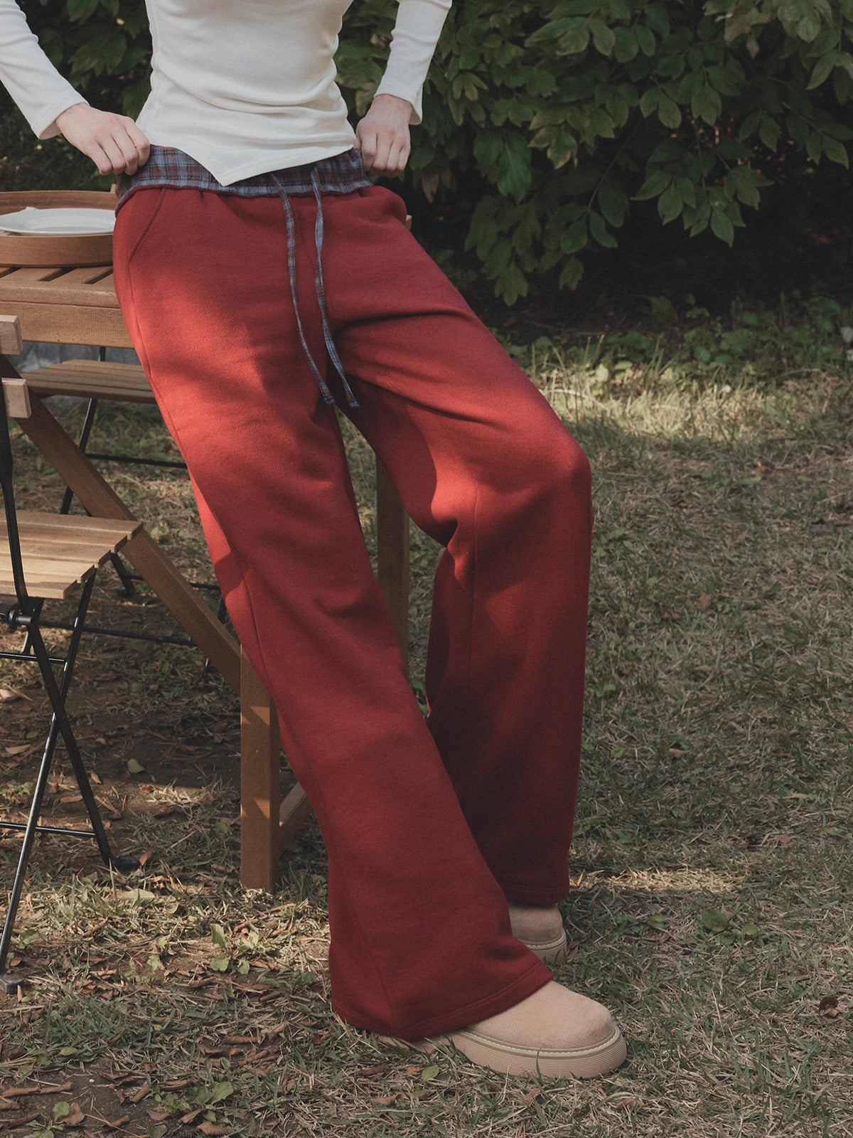 [TWEE] Quần Sweatpants Rộng Phối Màu Jardin Check