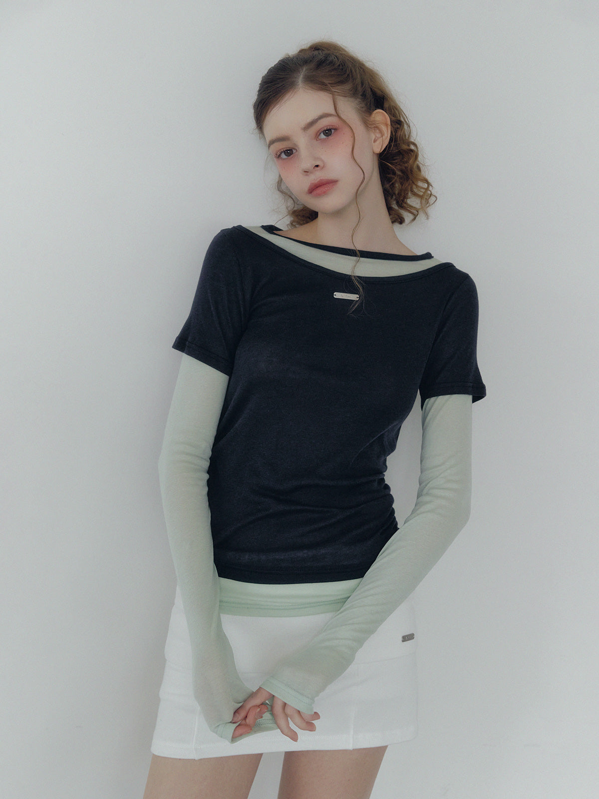[TWEE] Lett contrast layered shirring long sleeve t-shirt