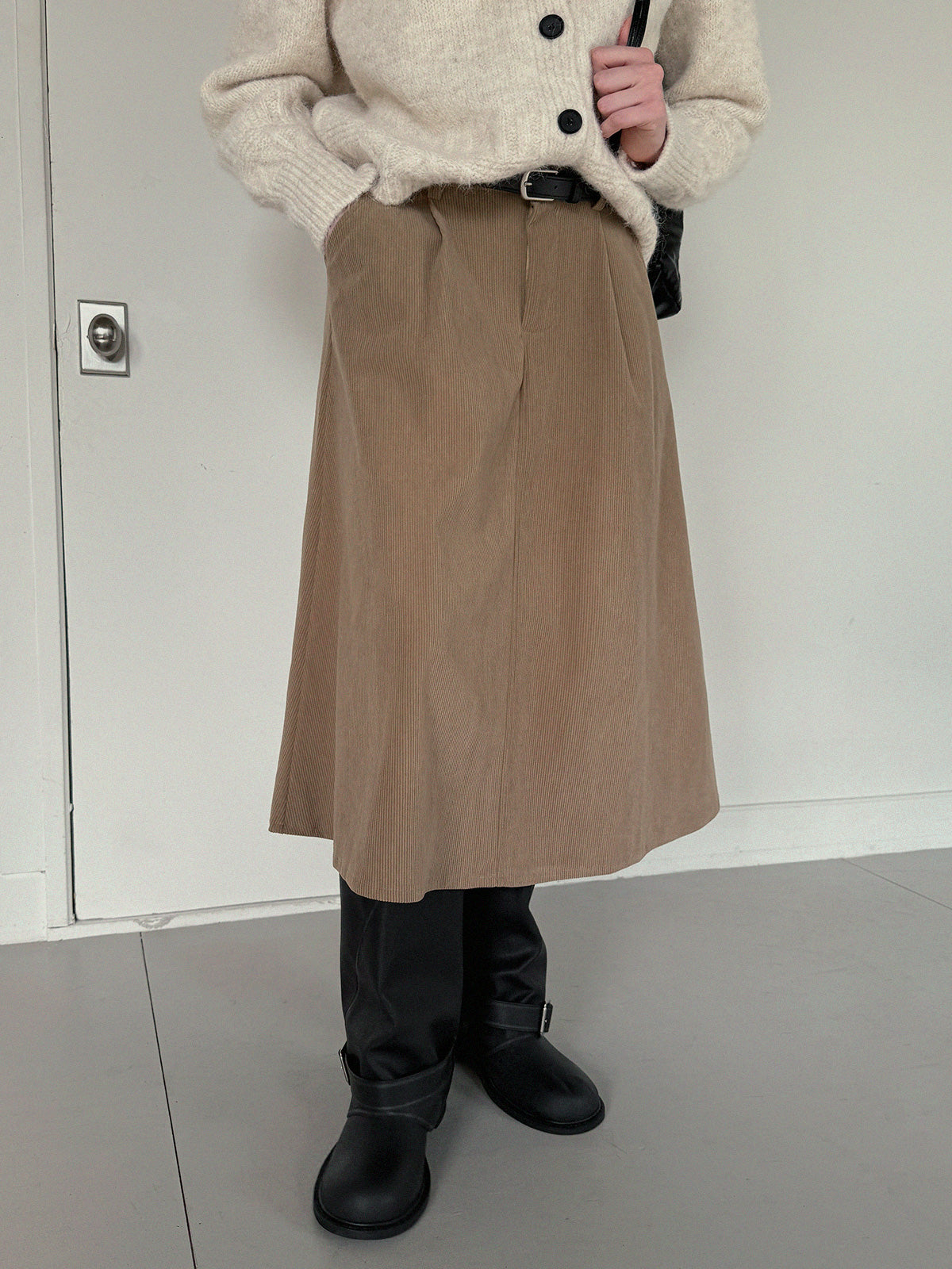 [TWEE] 포튼 코듀로이 플레어 롱 스커트 (벨트 세트)